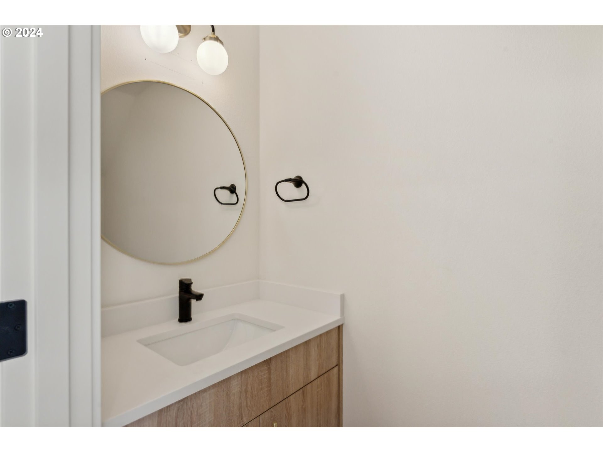 Photo #21: 735032641 Listing: Photo #21