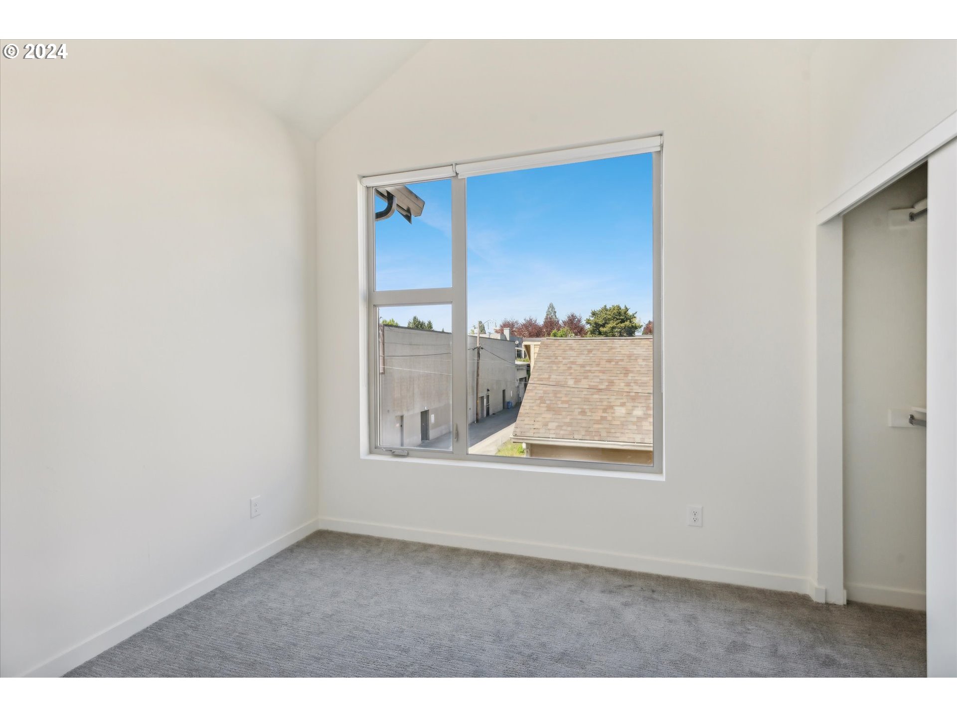 Photo #23: 735032641 Listing: Photo #23