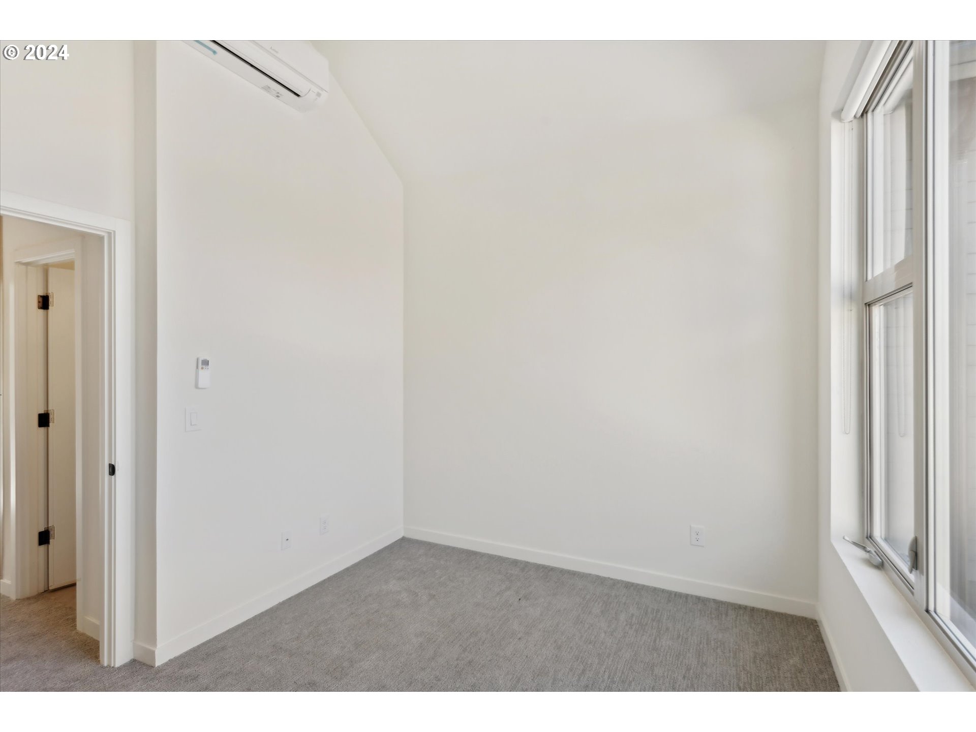 Photo #25: 735032641 Listing: Photo #25