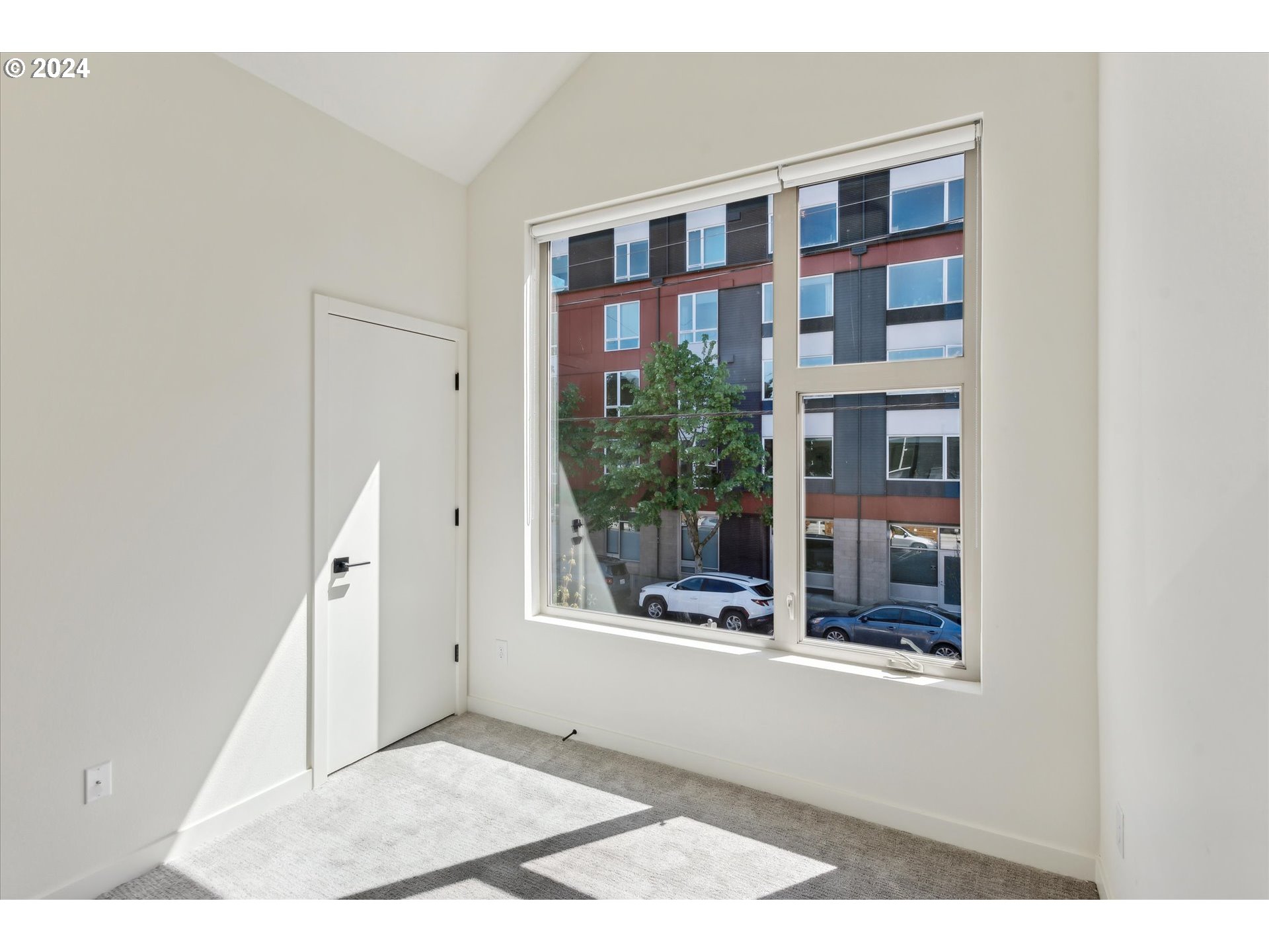 Photo #27: 735032641 Listing: Photo #27