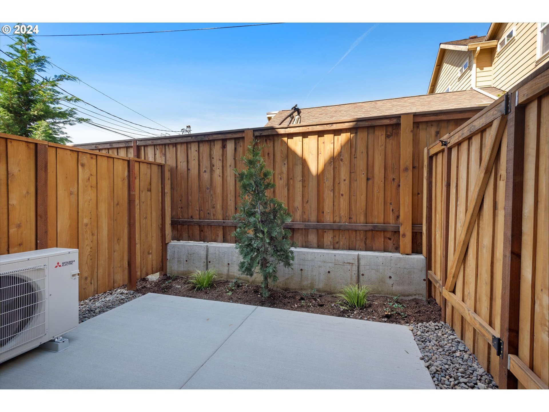 Photo #33: 735032641 Listing: Photo #33