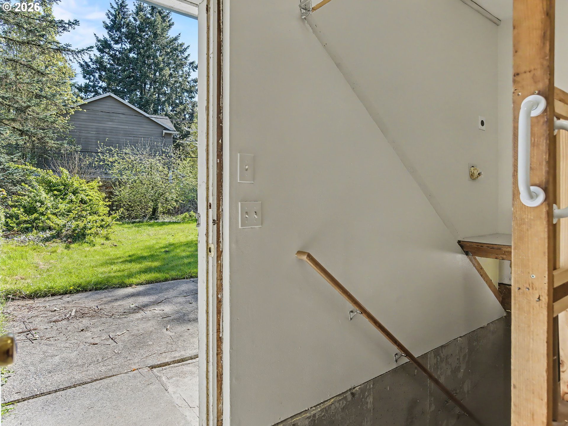 10336 NE RUSSELL CT, Portland, OR, 97220