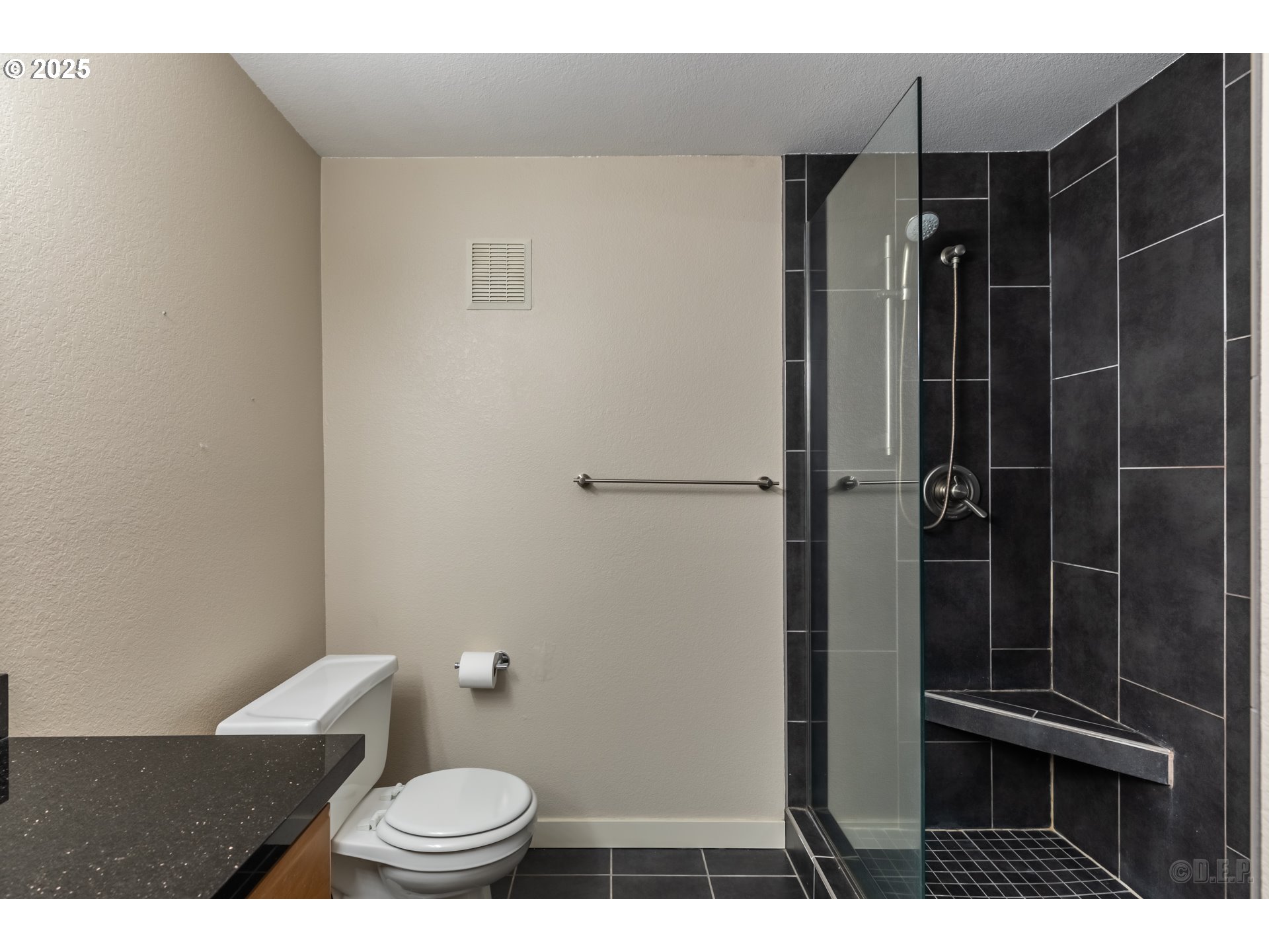 Photo #3: 735530304 Listing 