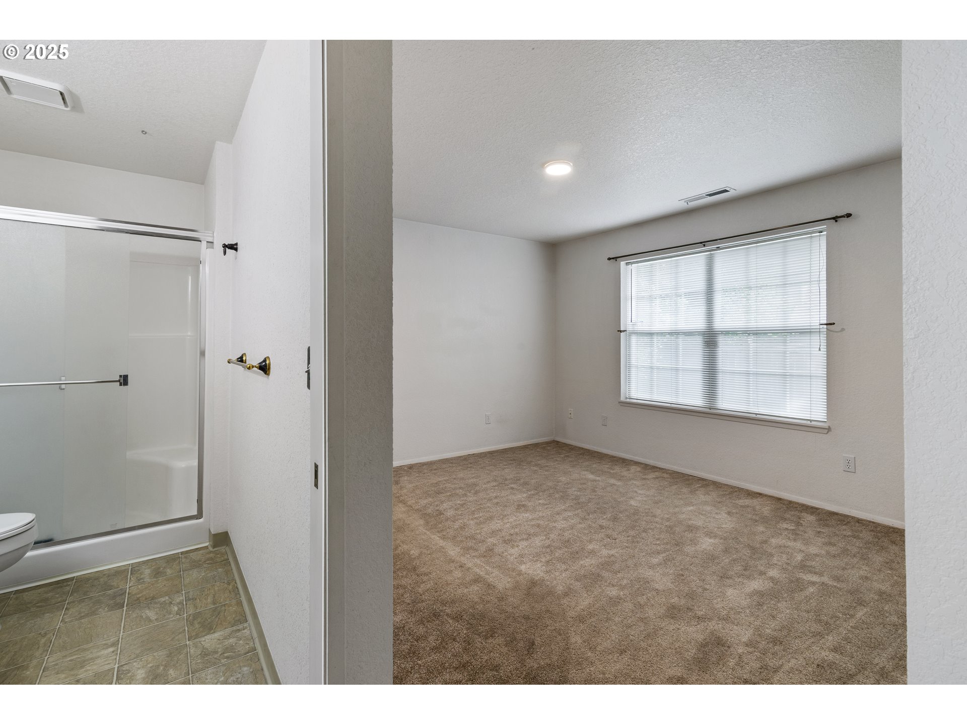 Photo #16: 735710793 Listing: Photo #16