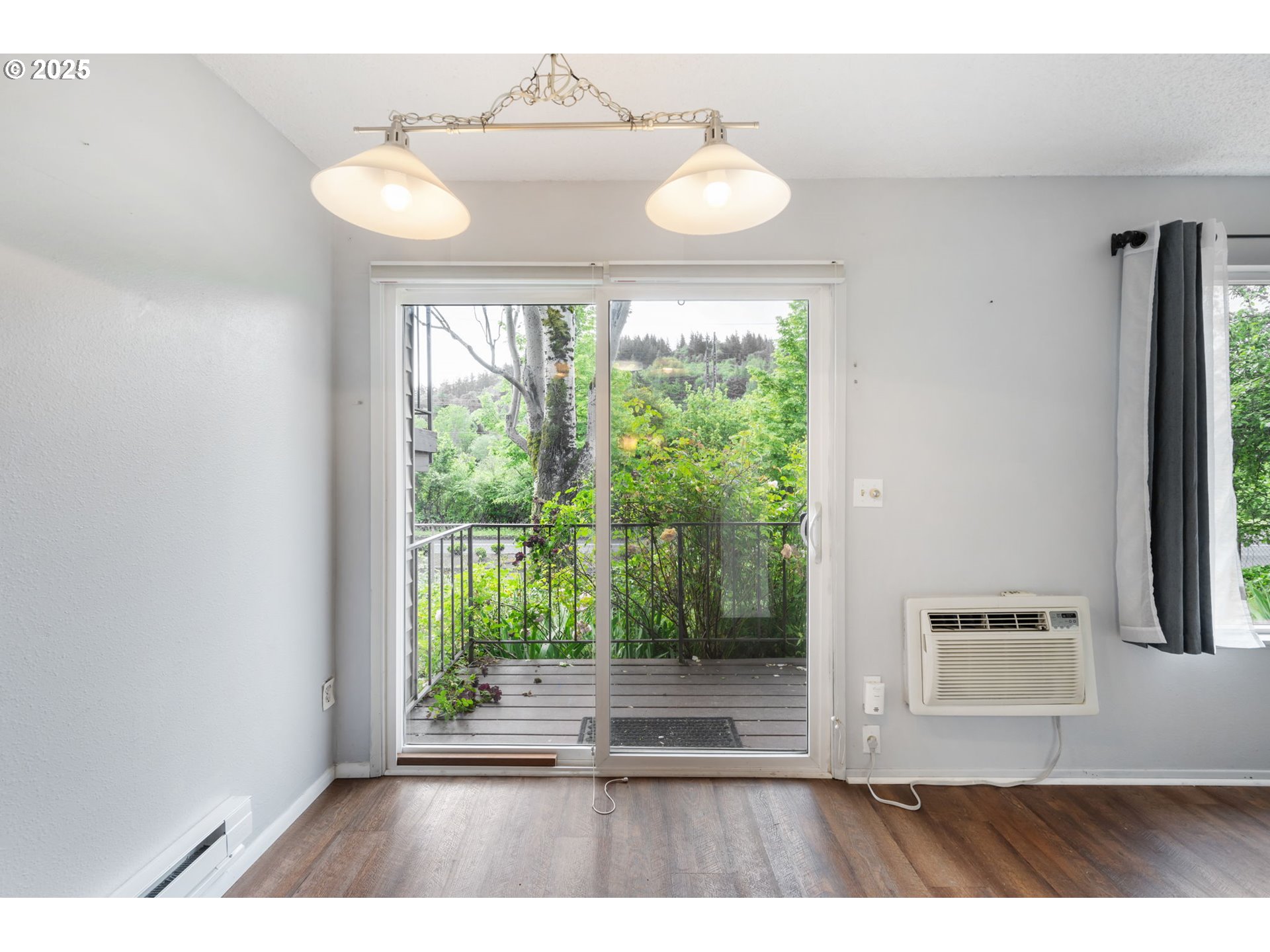 Photo #12: 736993705 Listing: Photo #12