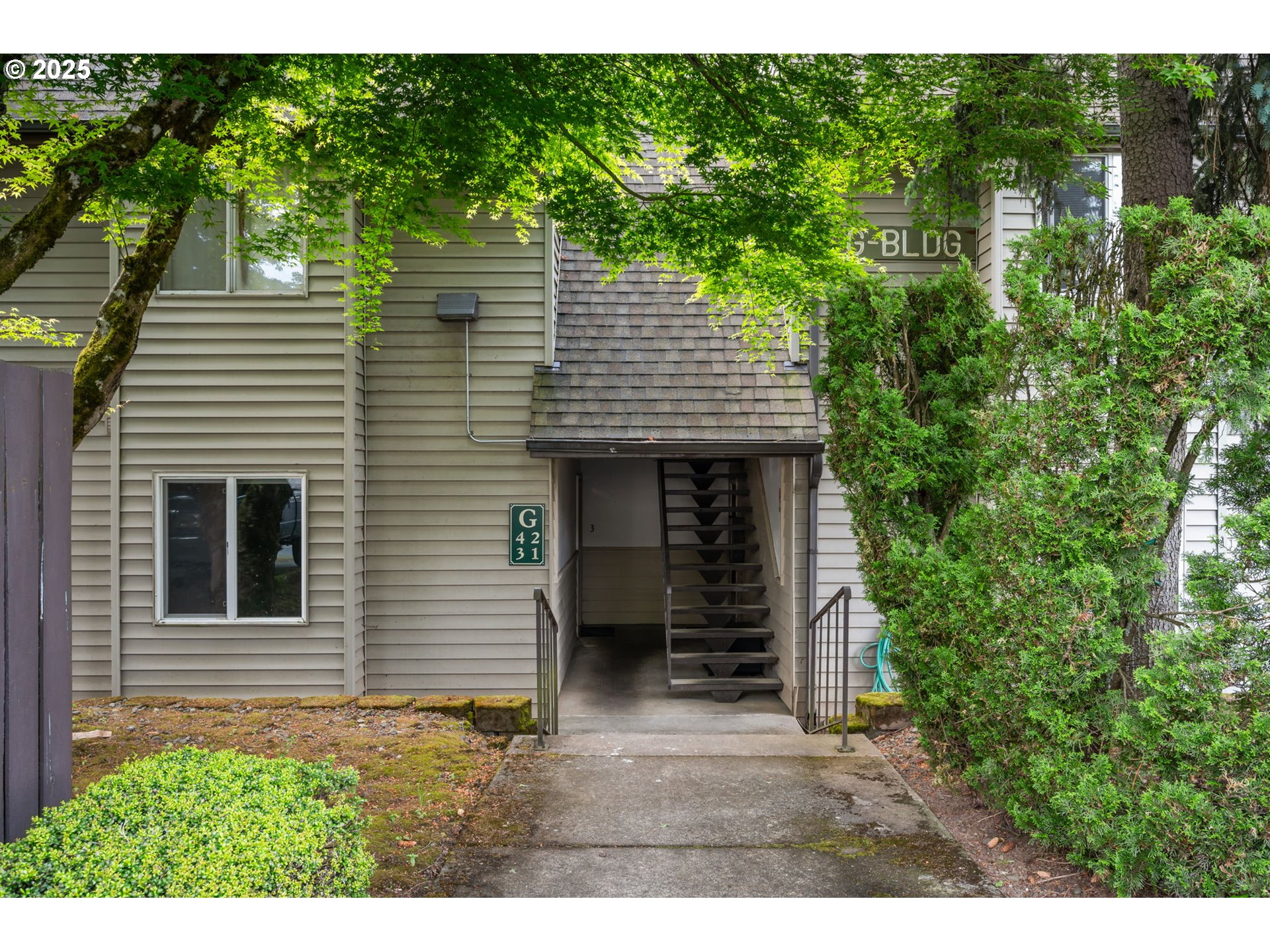 Photo #4: 736993705 Listing: Photo #4