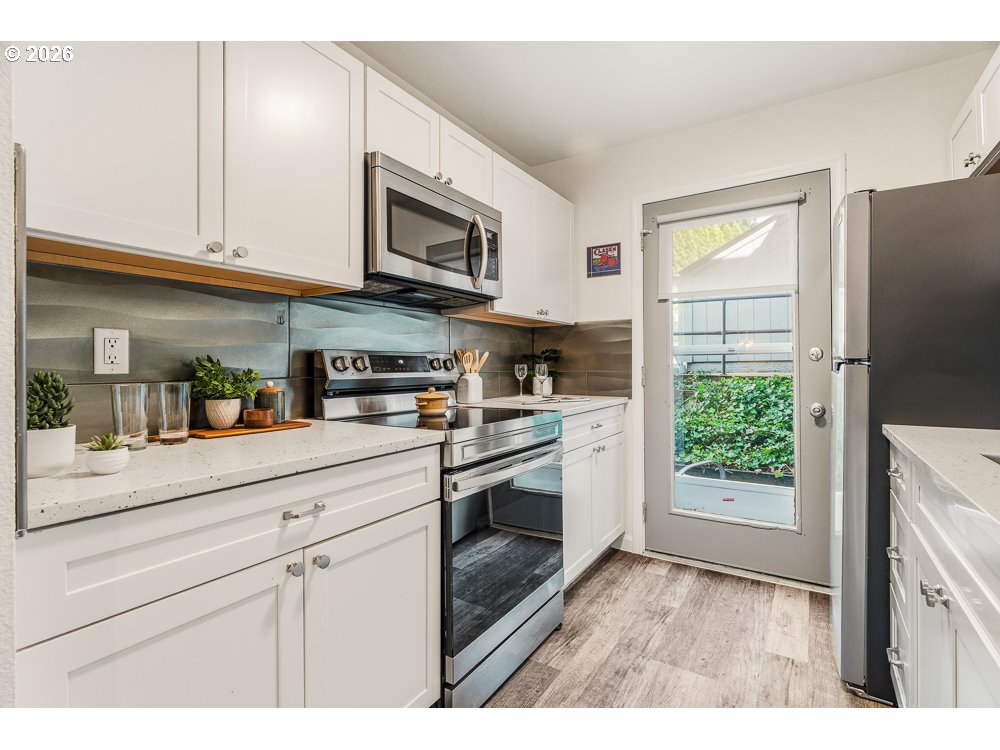 Photo #13: 737162557 Listing: Photo #13