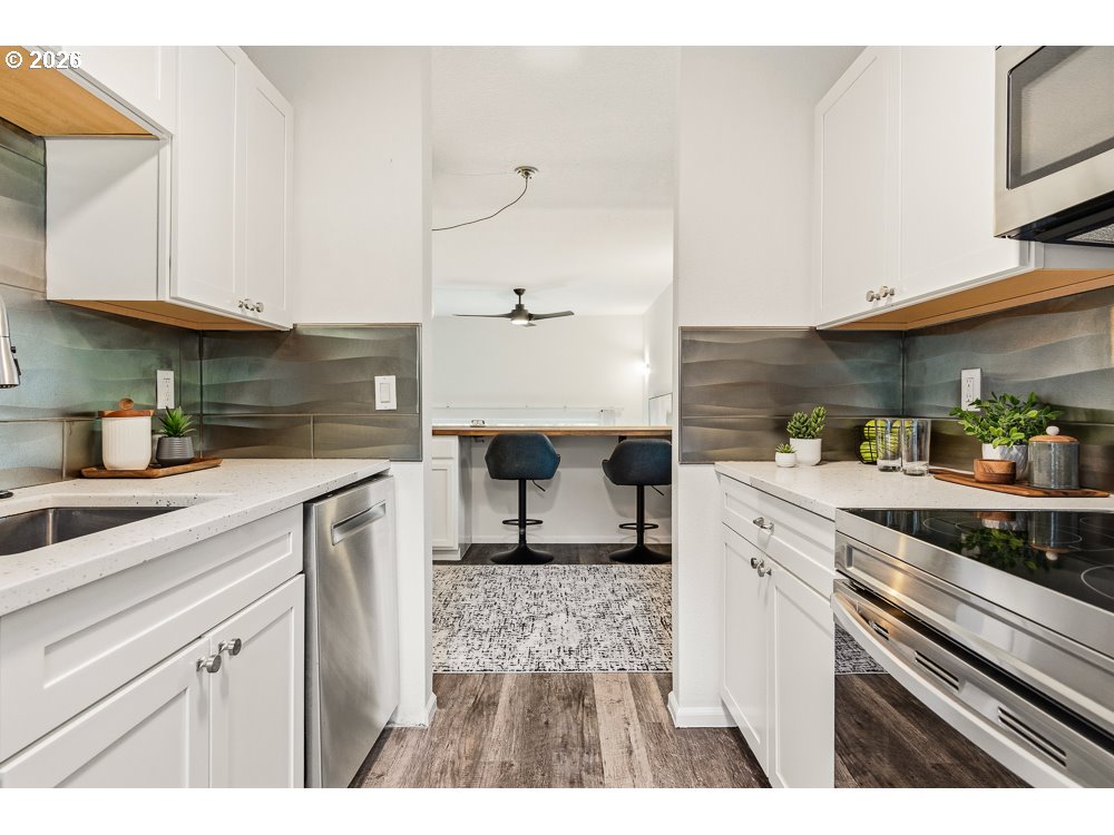 Photo #15: 737162557 Listing: Photo #15