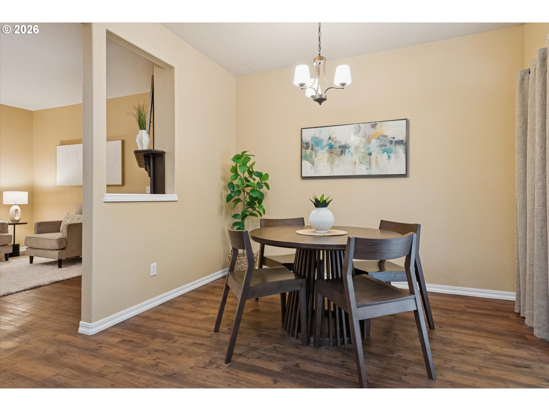 Photo #8: 738007933 Listing: Photo #8