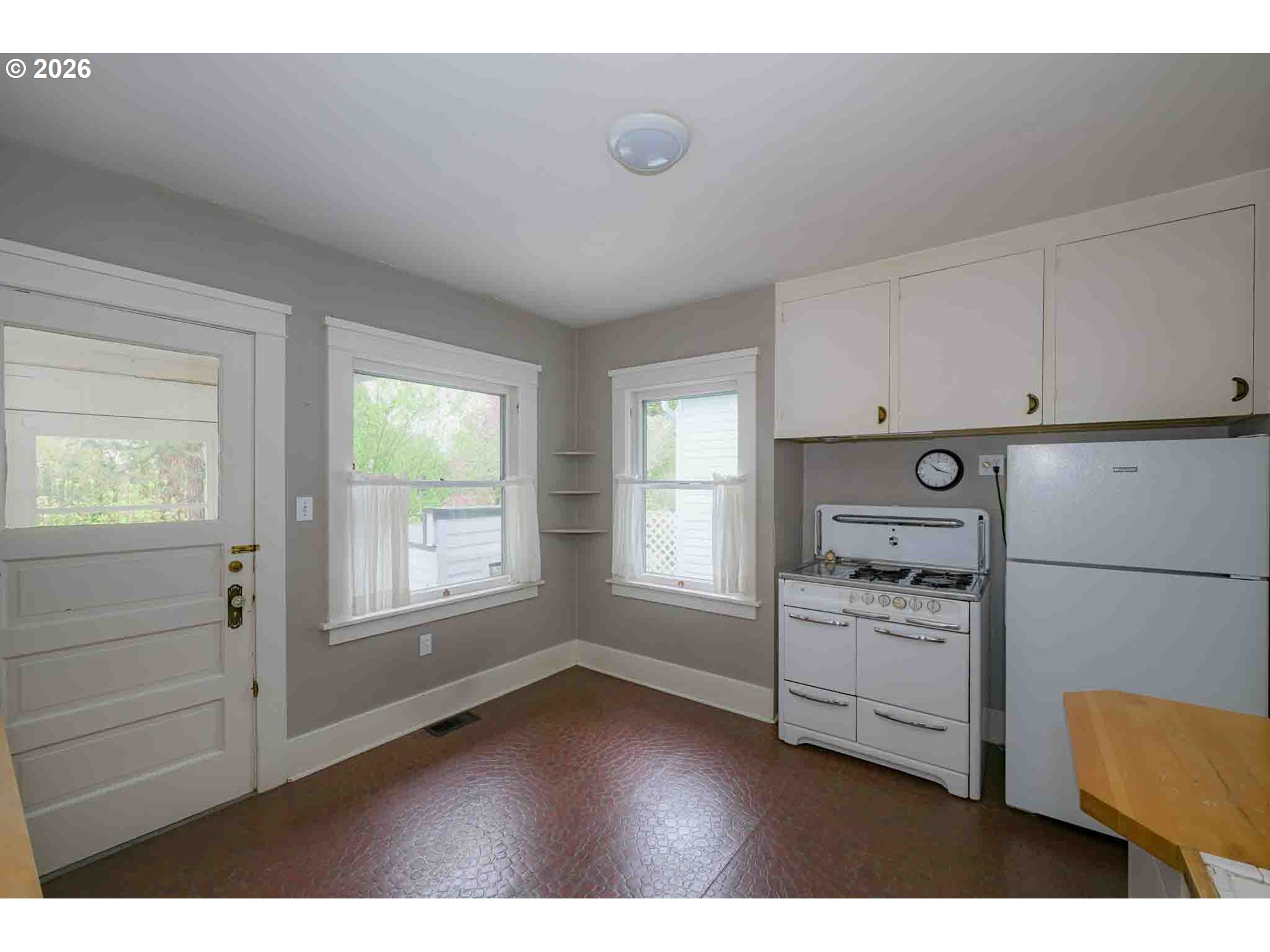 8450 SW 37TH AVE, Portland, OR, 97219