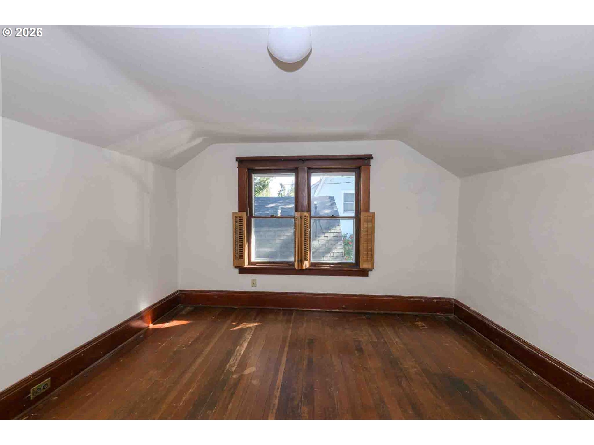 8450 SW 37TH AVE, Portland, OR, 97219