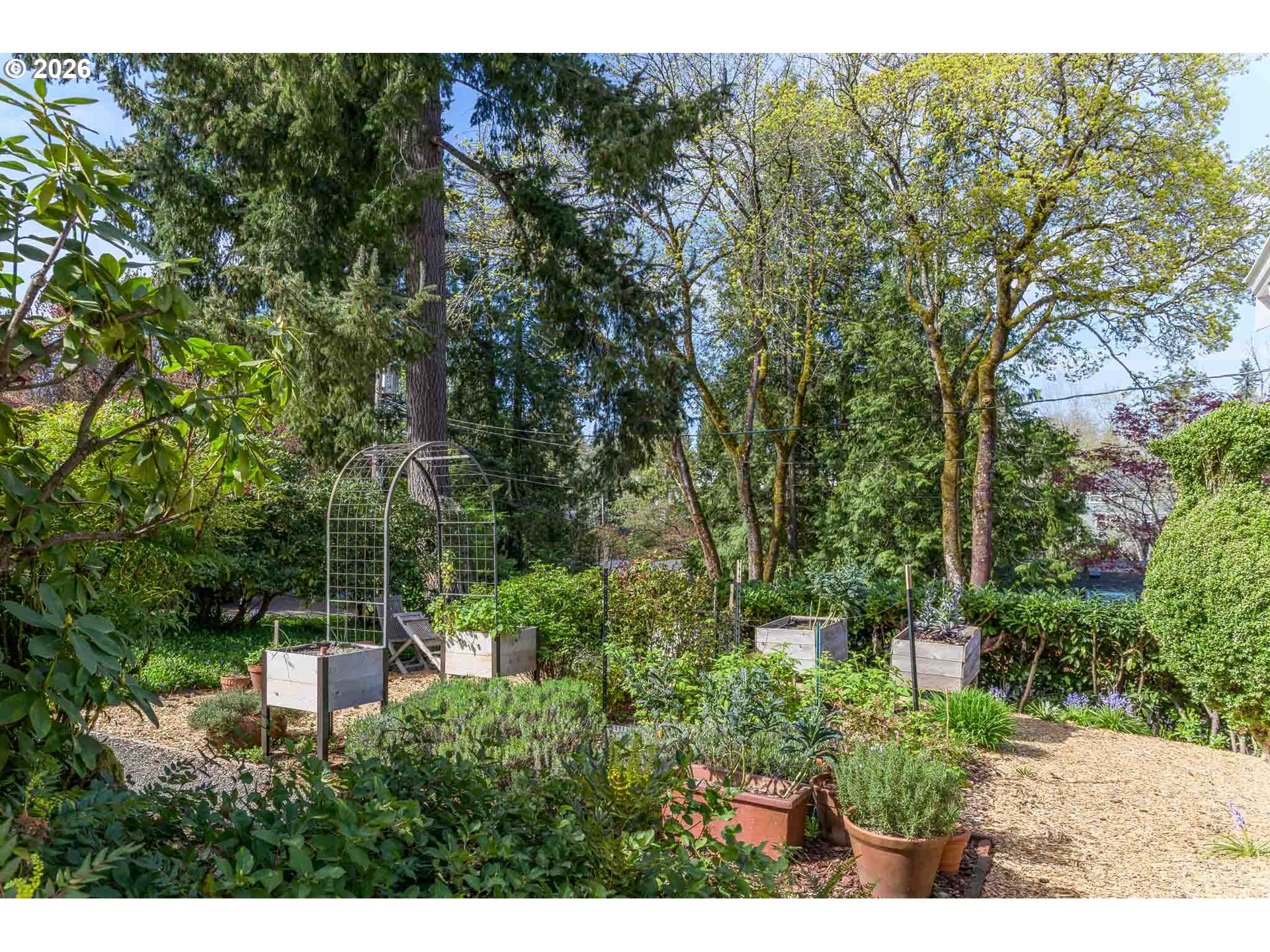 8450 SW 37TH AVE, Portland, OR, 97219