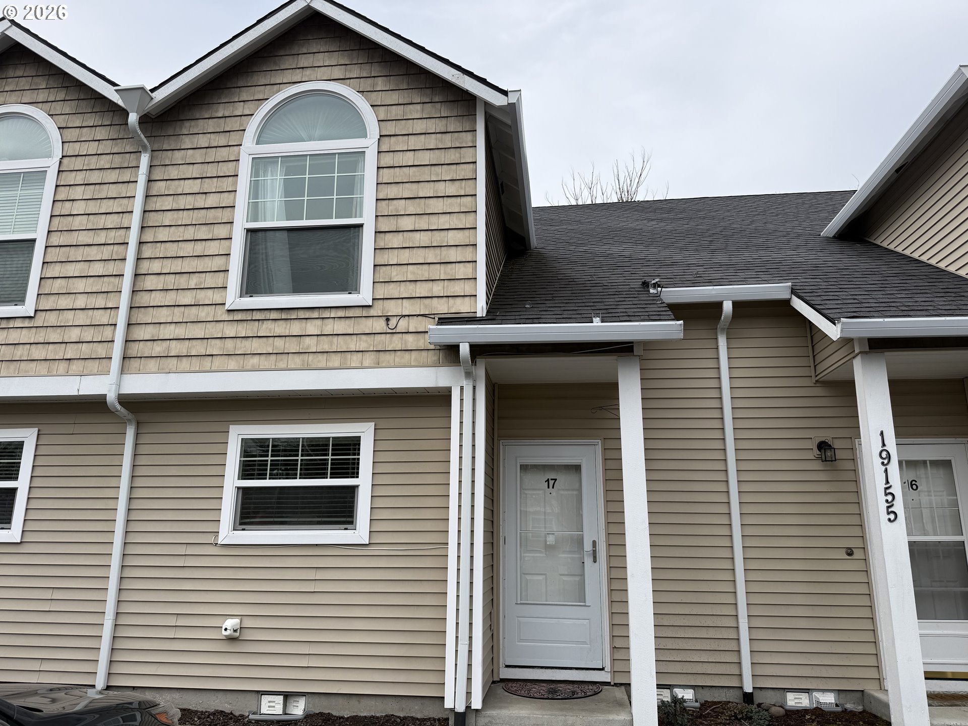 19155 SE YAMHILL ST UNIT 17, Portland, OR, 97233