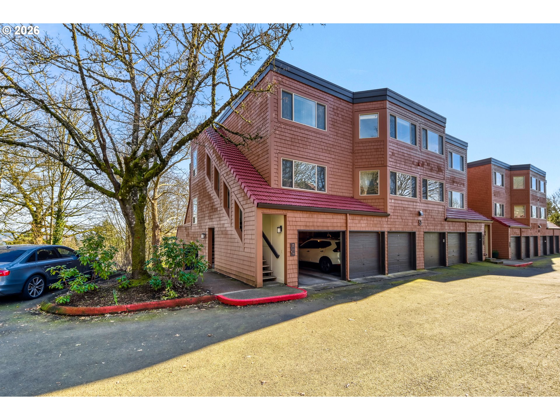 Photo #1: 739260031 Listing: Photo #1