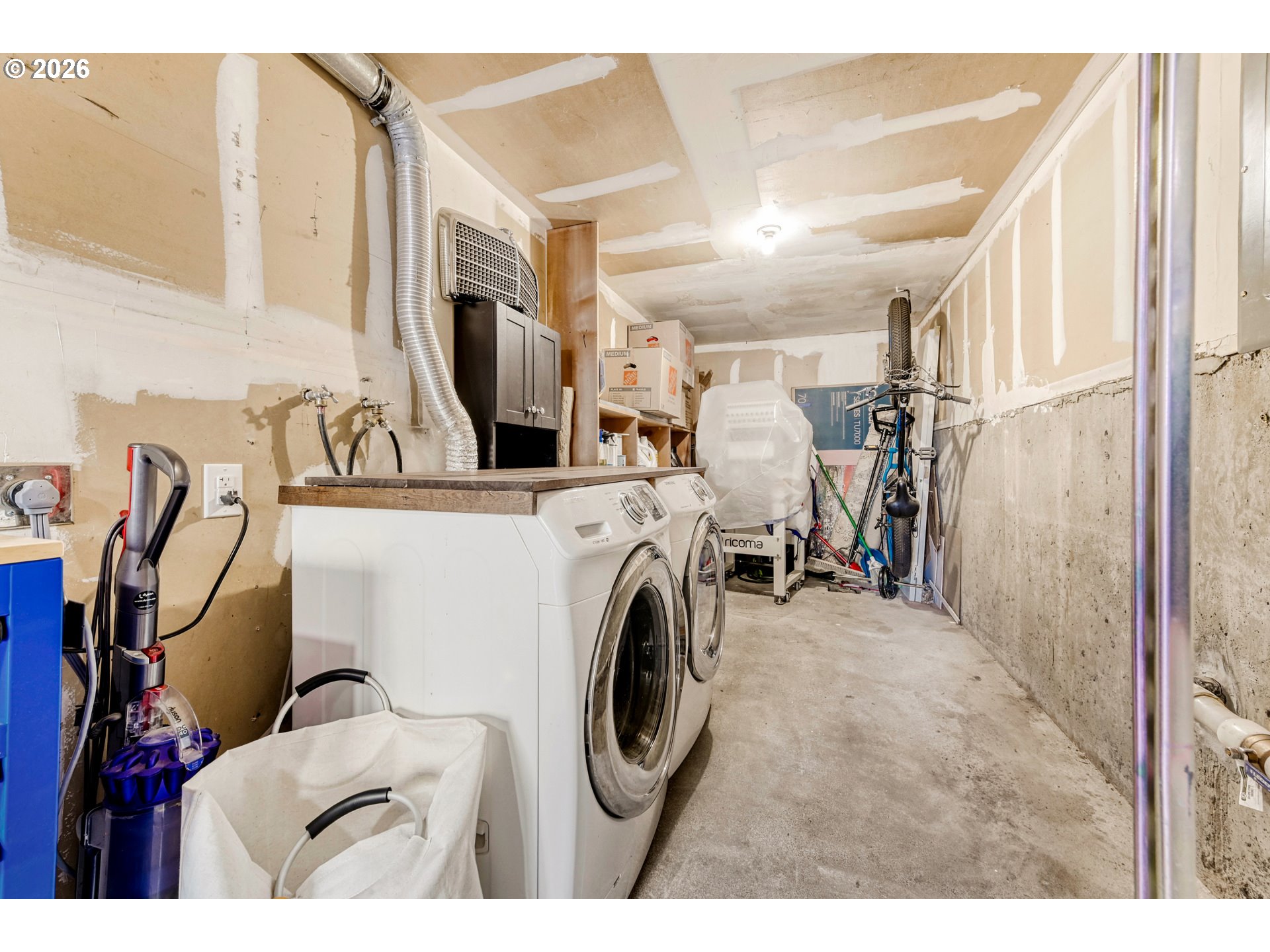 66 OSWEGO, Lake Oswego, OR, 97035