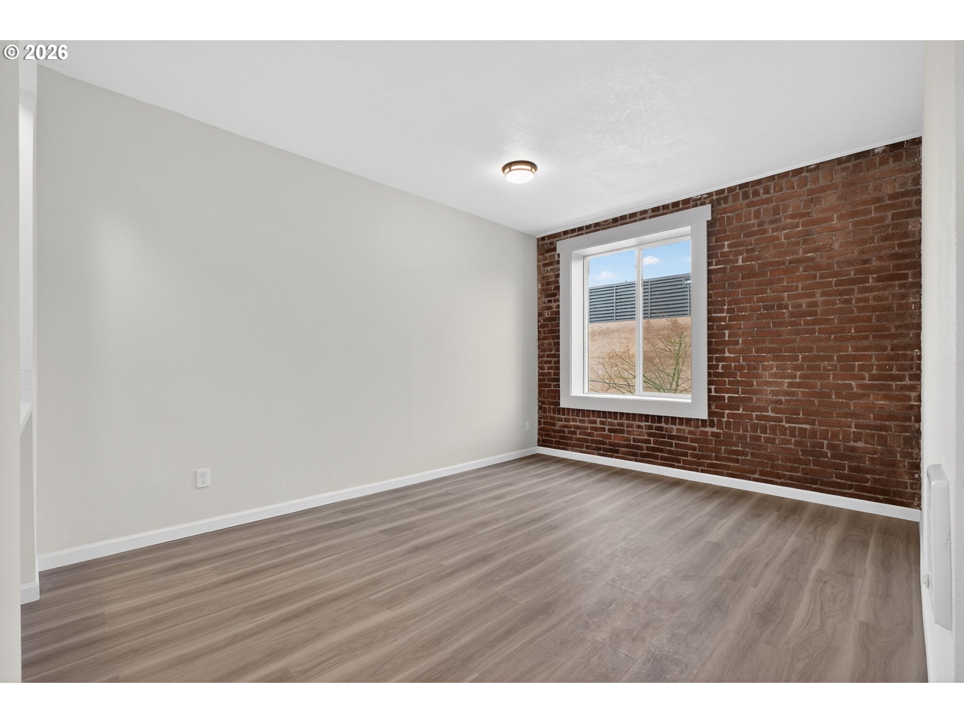 Photo #10: 739559923 Listing: Photo #10