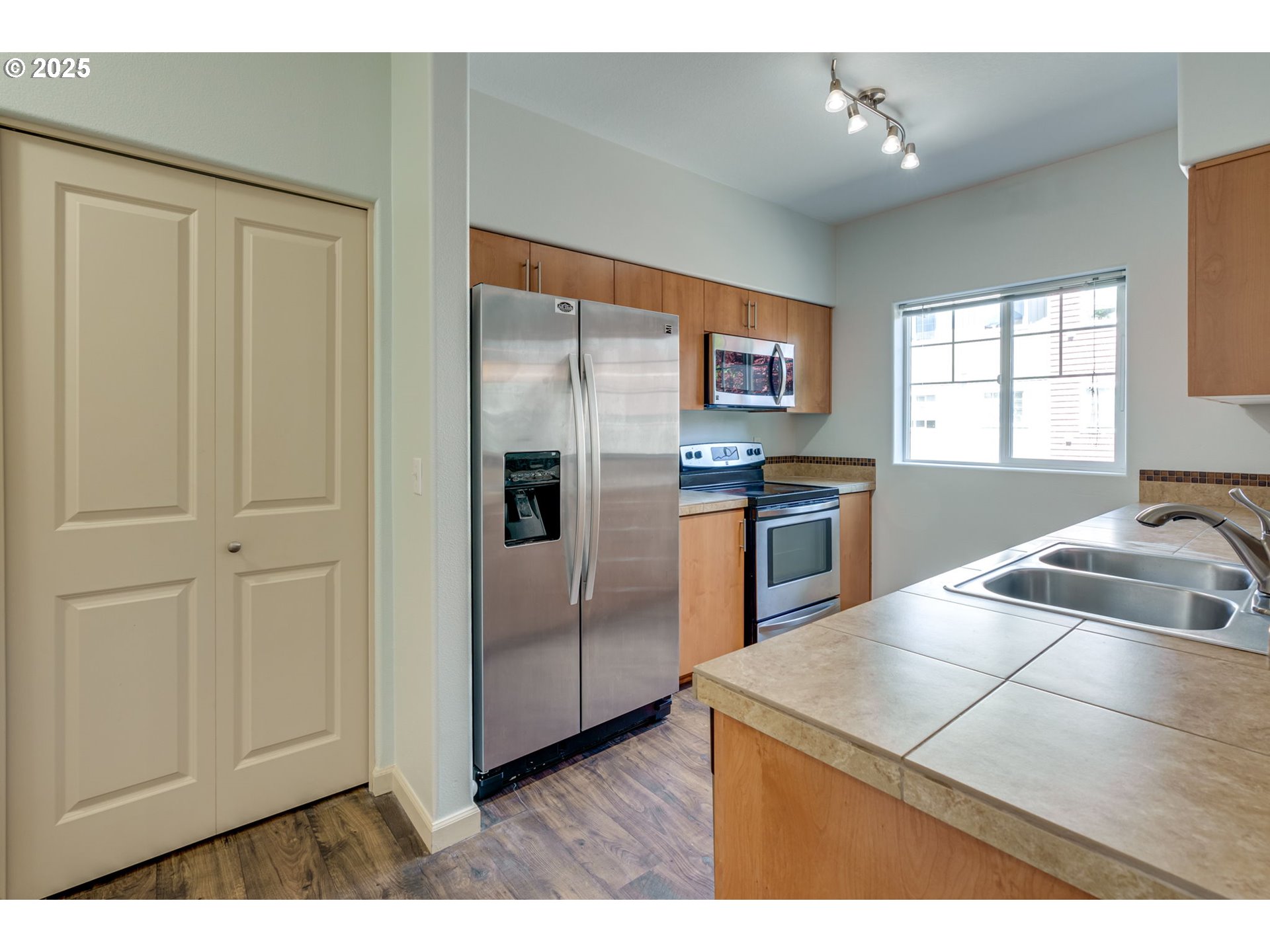 Photo #12: 739813592 Listing: Photo #12