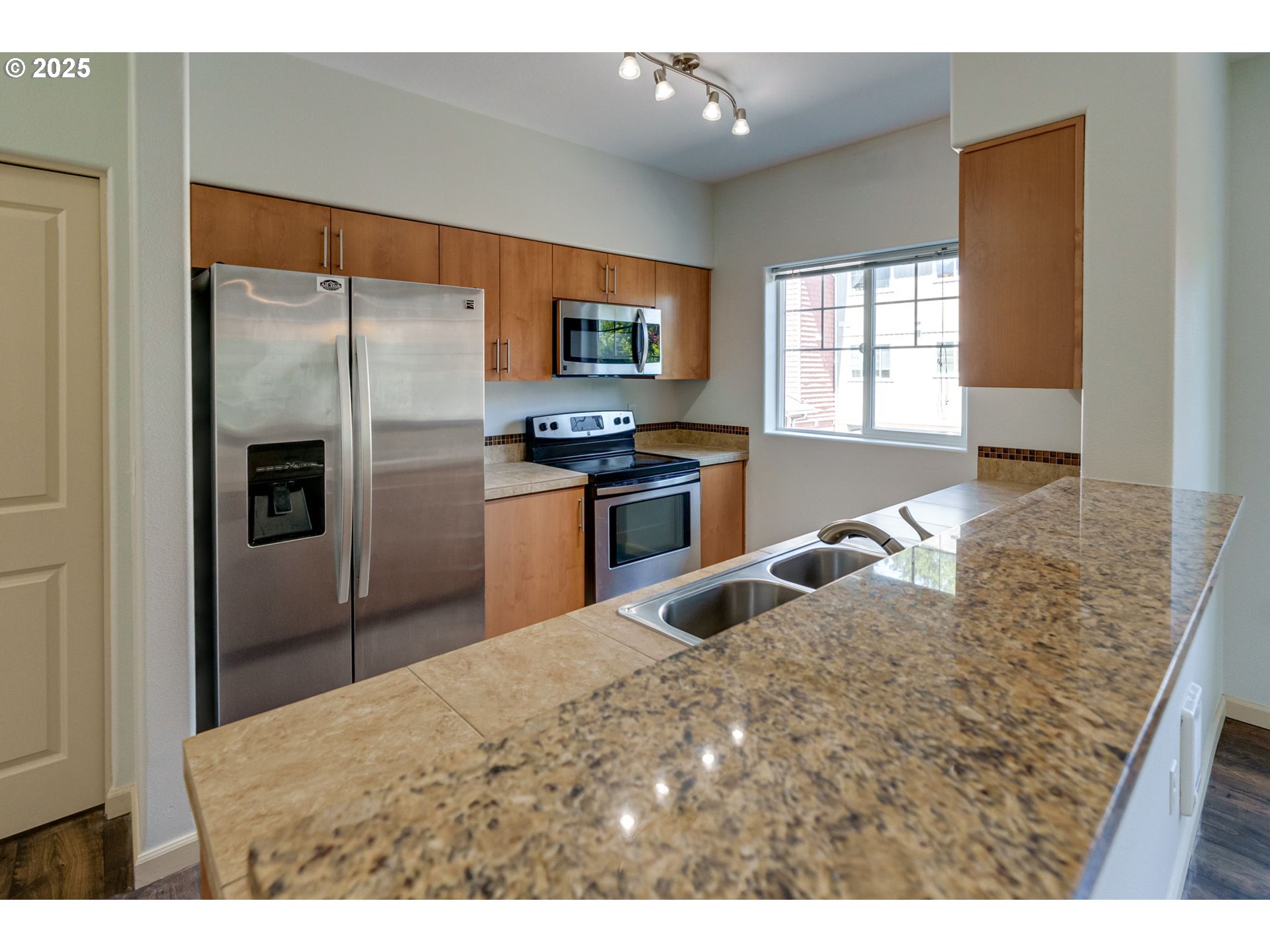 Photo #16: 739813592 Listing: Photo #16