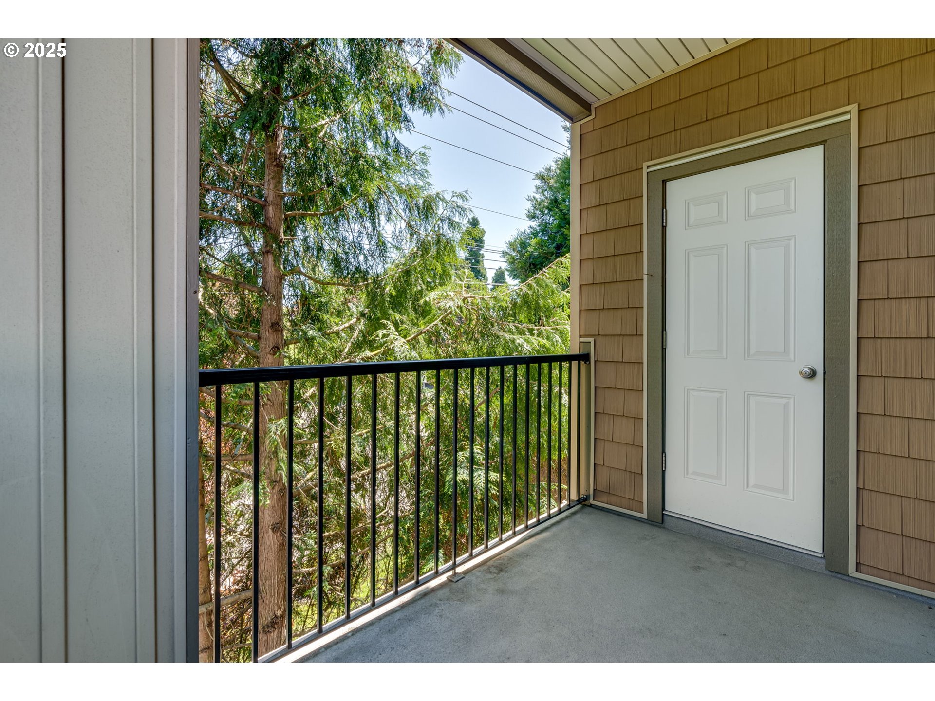 Photo #17: 739813592 Listing: Photo #17