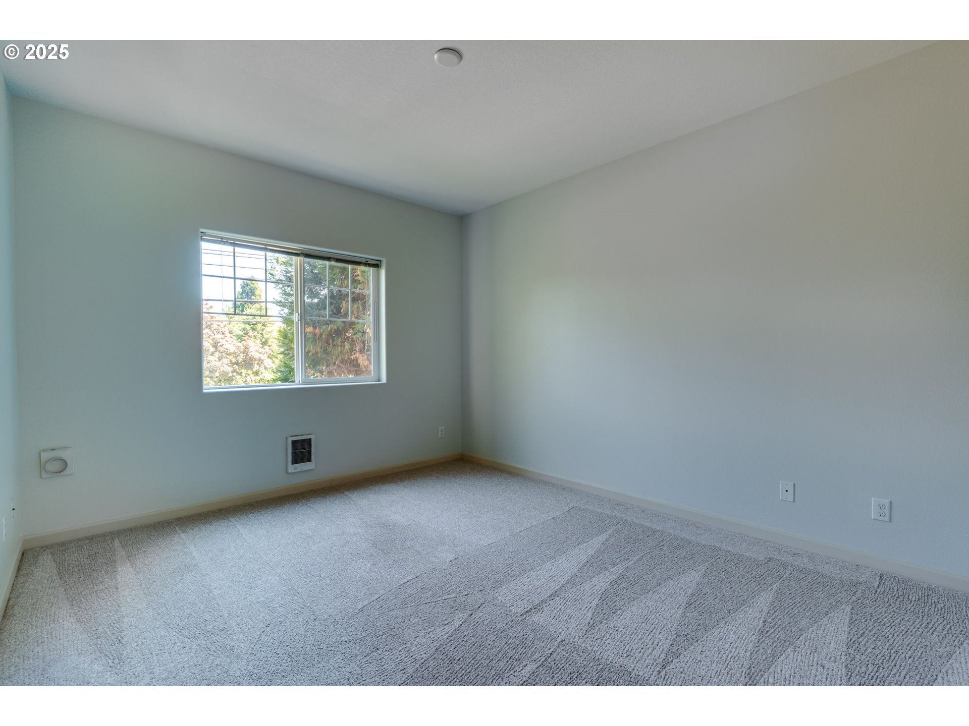 Photo #21: 739813592 Listing: Photo #21