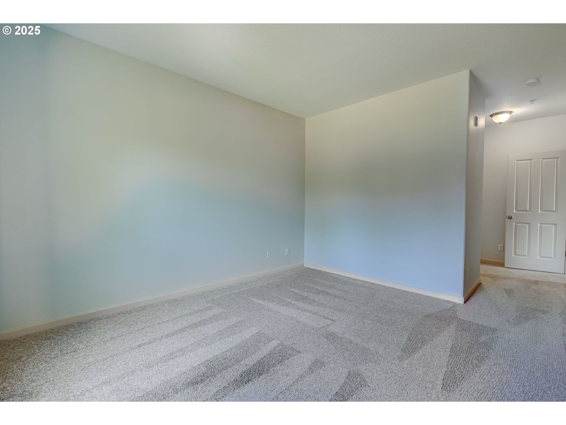 Photo #22: 739813592 Listing: Photo #22