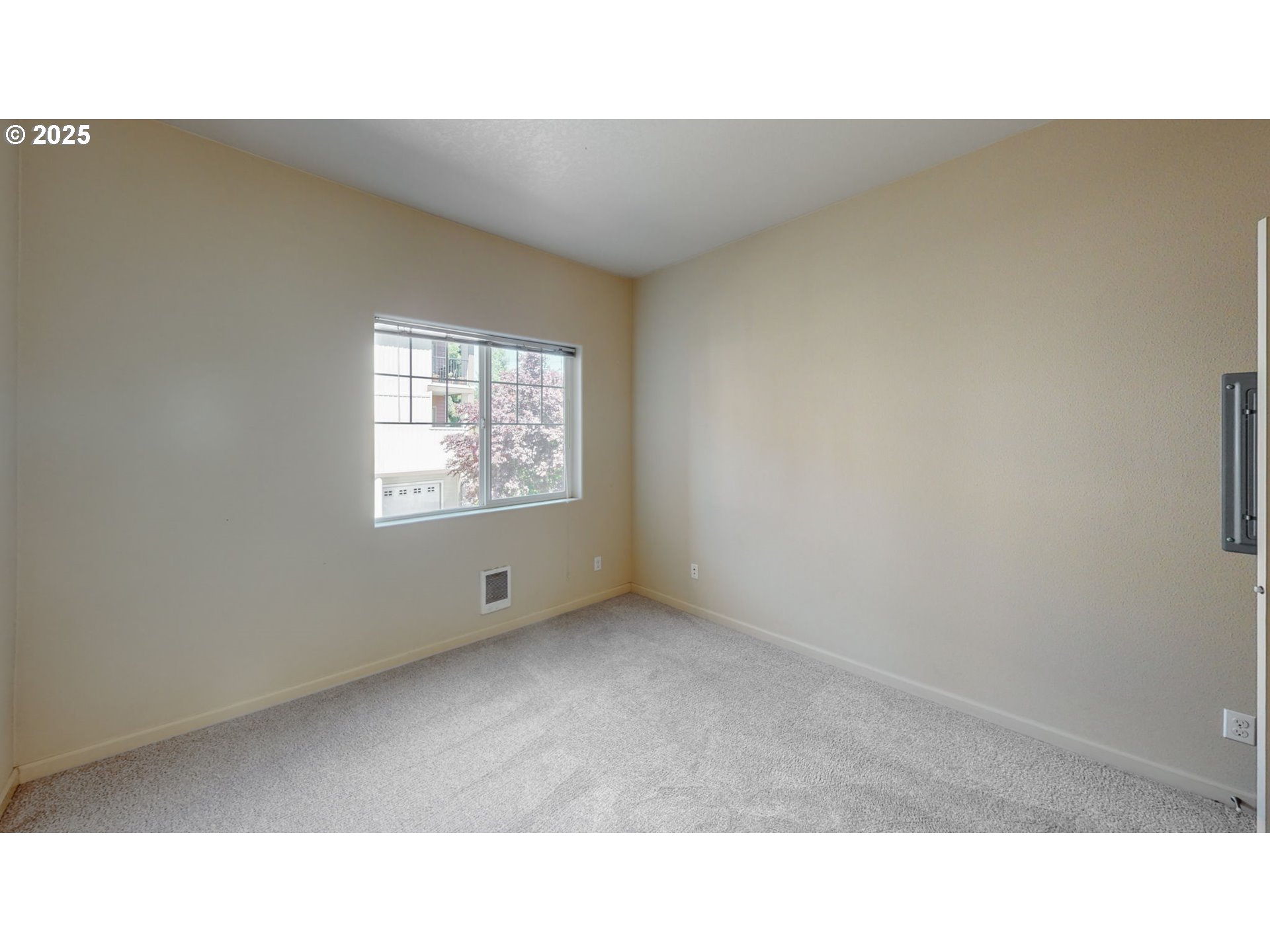 Photo #30: 739813592 Listing: Photo #30