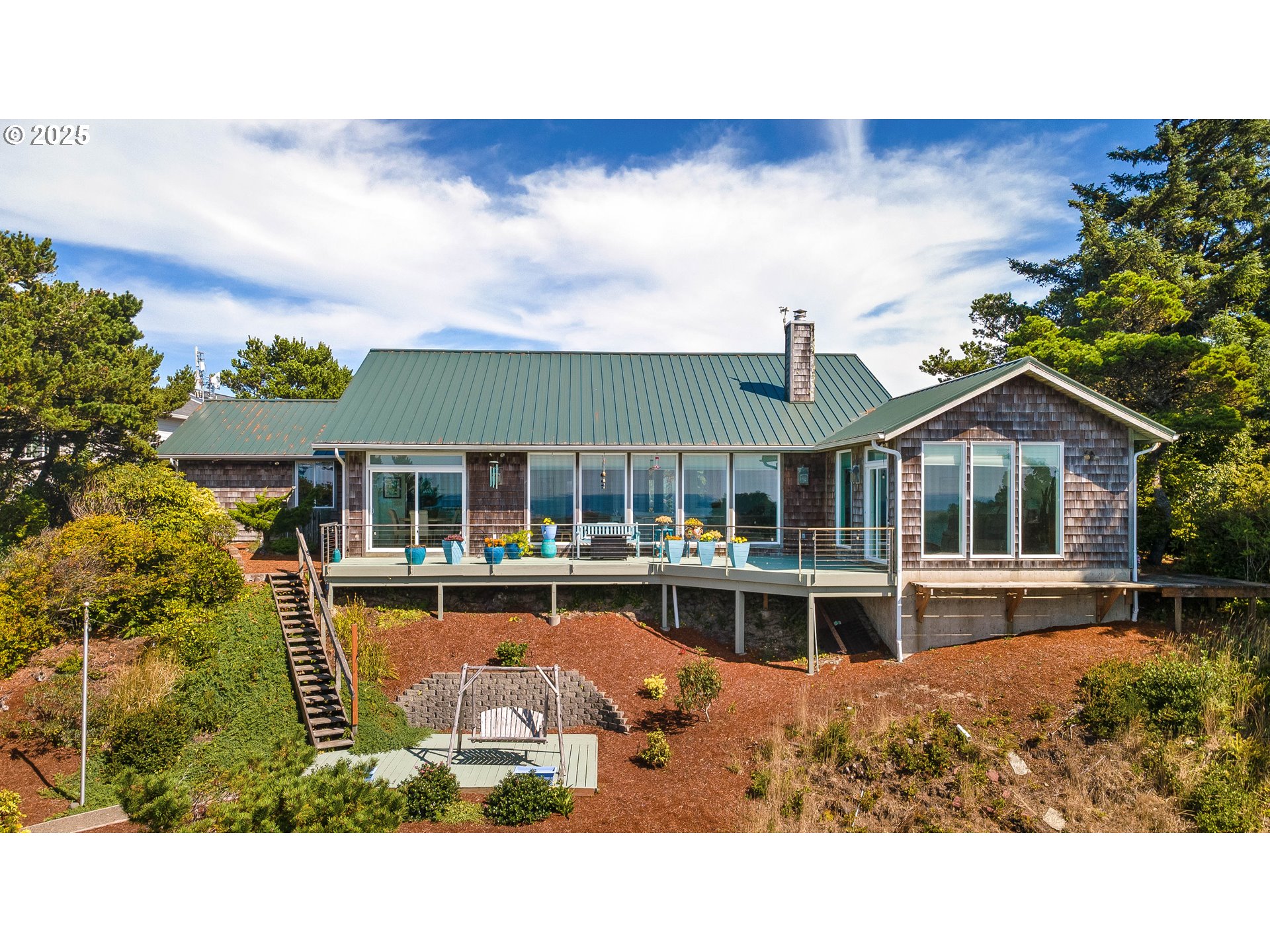 53 SHORELINE DR