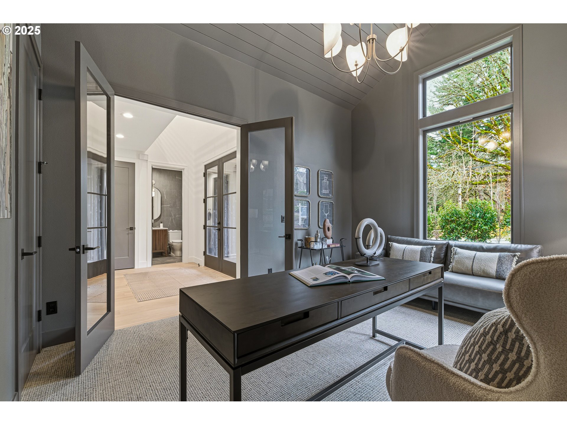 14100 Knaus RD, Lake Oswego, OR, 97034