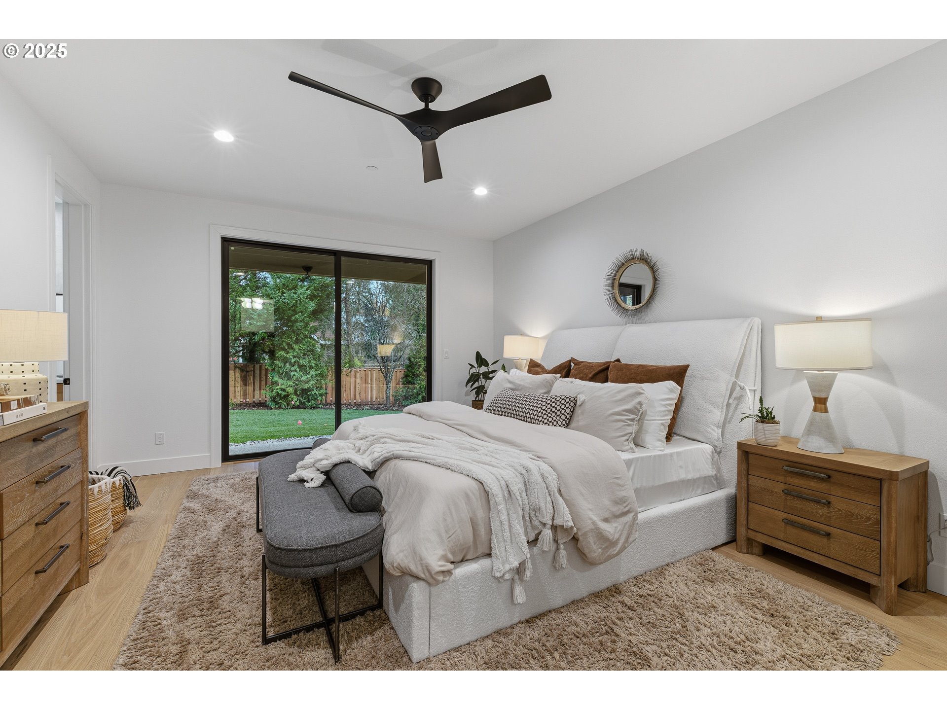 14100 Knaus RD, Lake Oswego, OR, 97034