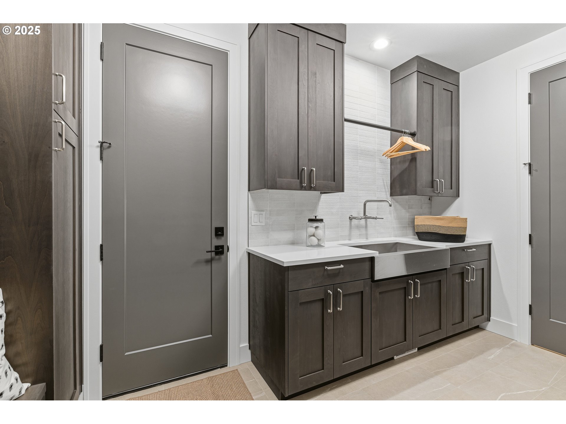 14100 Knaus RD, Lake Oswego, OR, 97034
