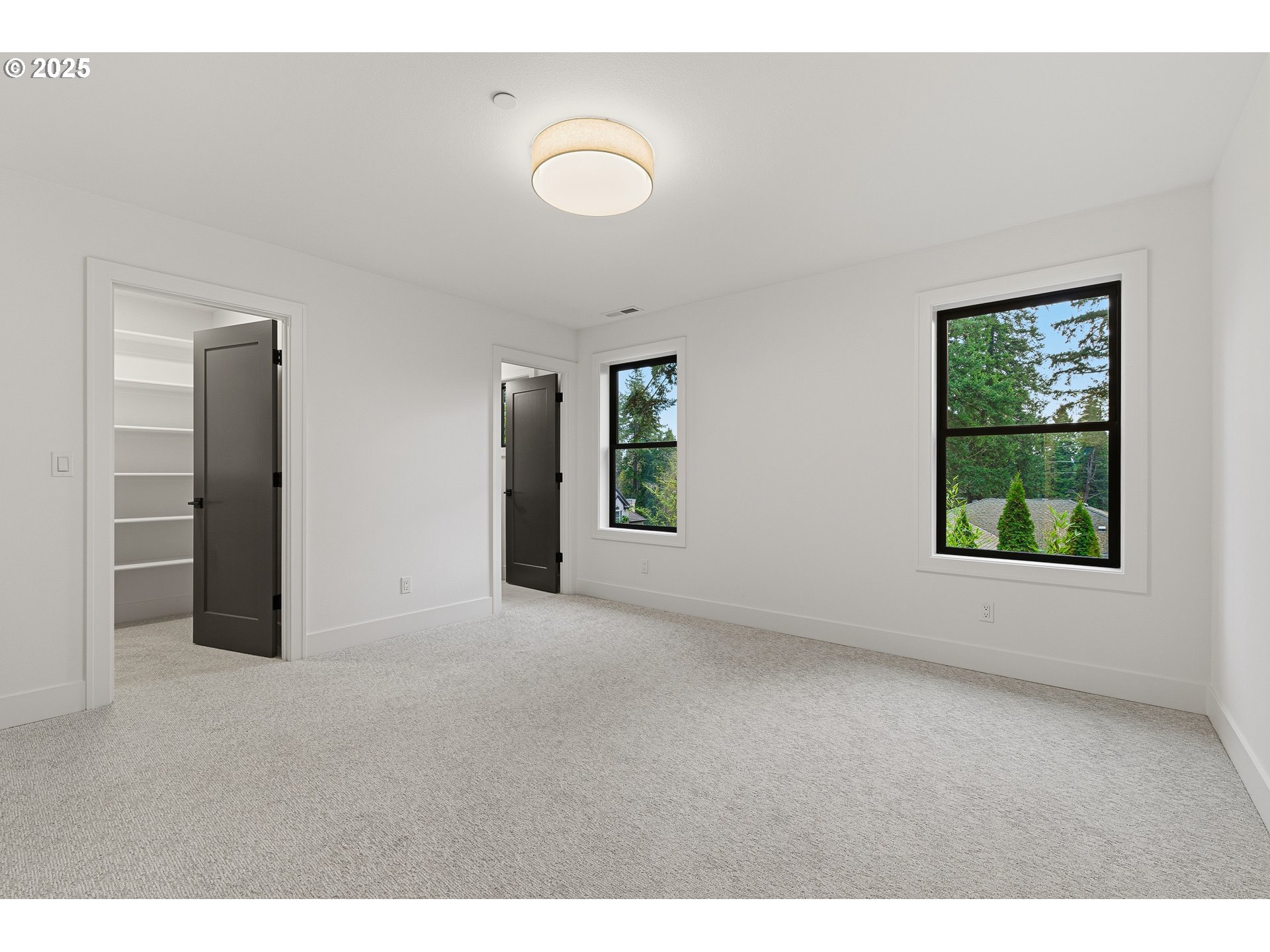 14100 Knaus RD, Lake Oswego, OR, 97034