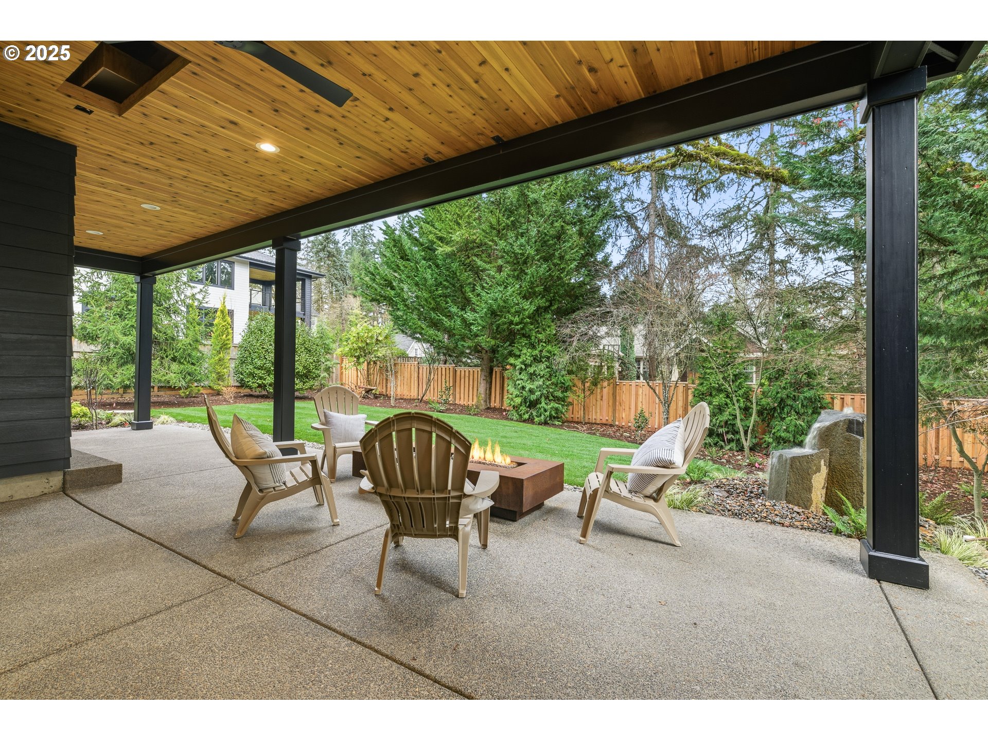 14100 Knaus RD, Lake Oswego, OR, 97034