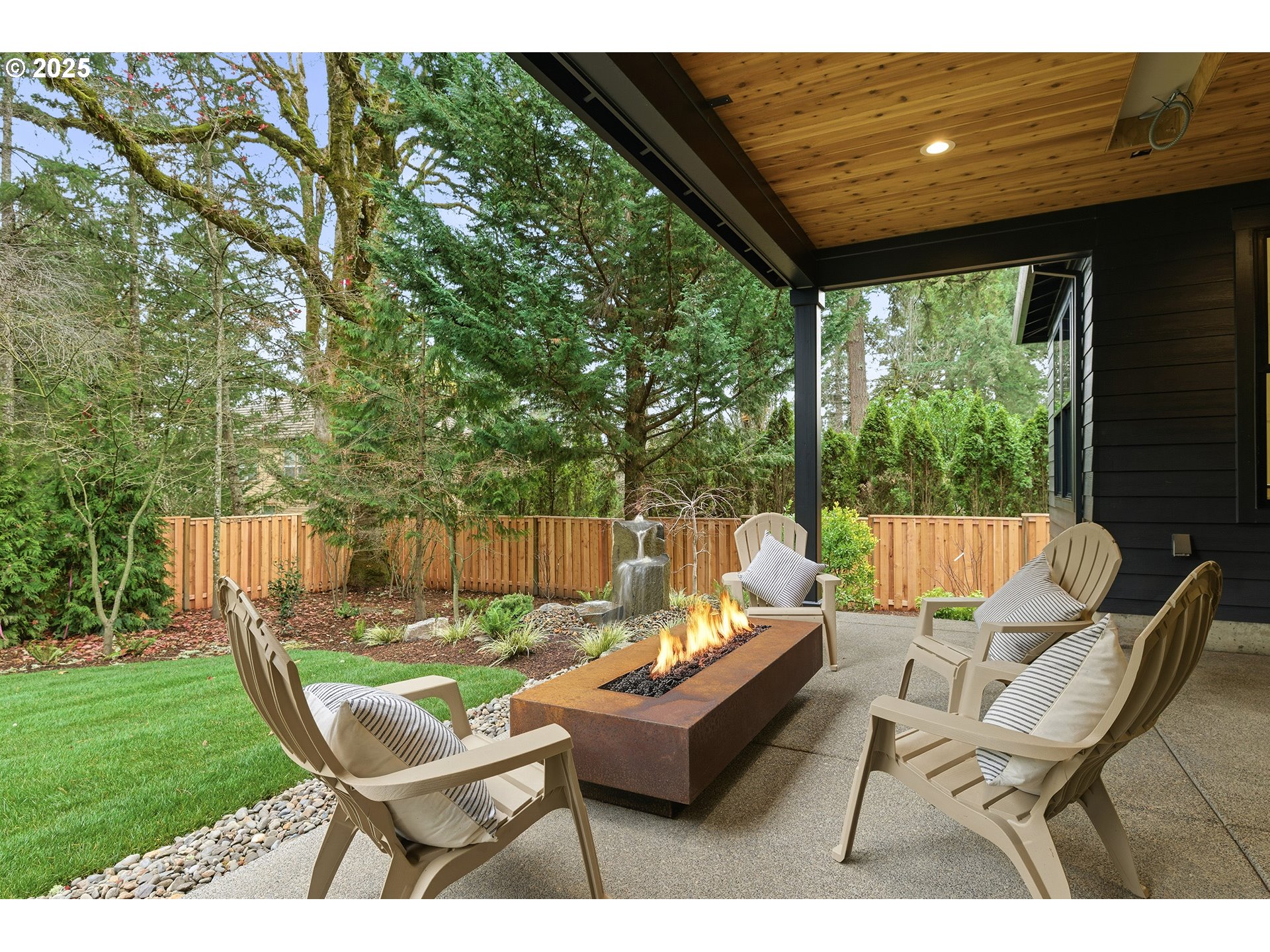 14100 Knaus RD, Lake Oswego, OR, 97034