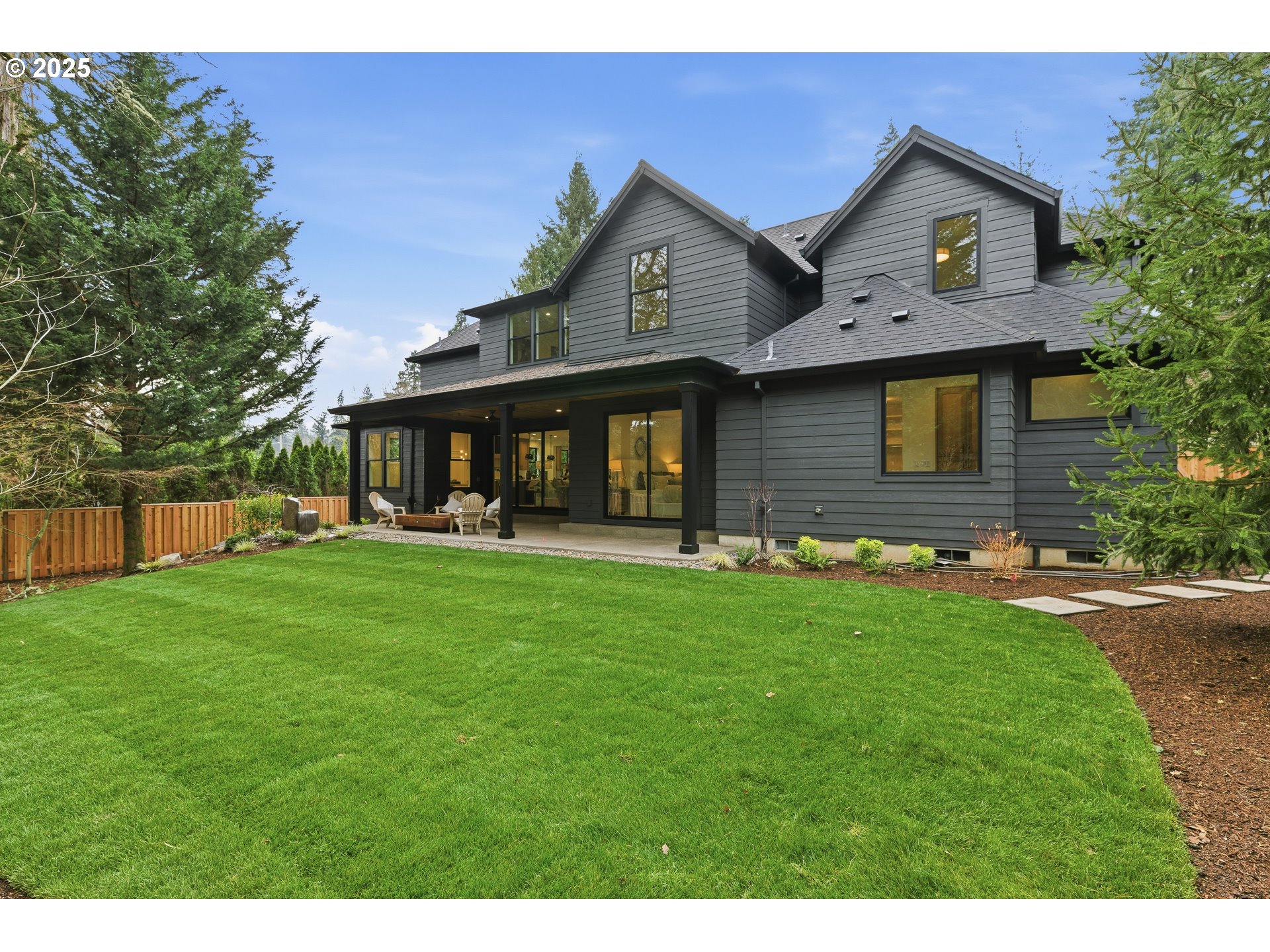 14100 Knaus RD, Lake Oswego, OR, 97034