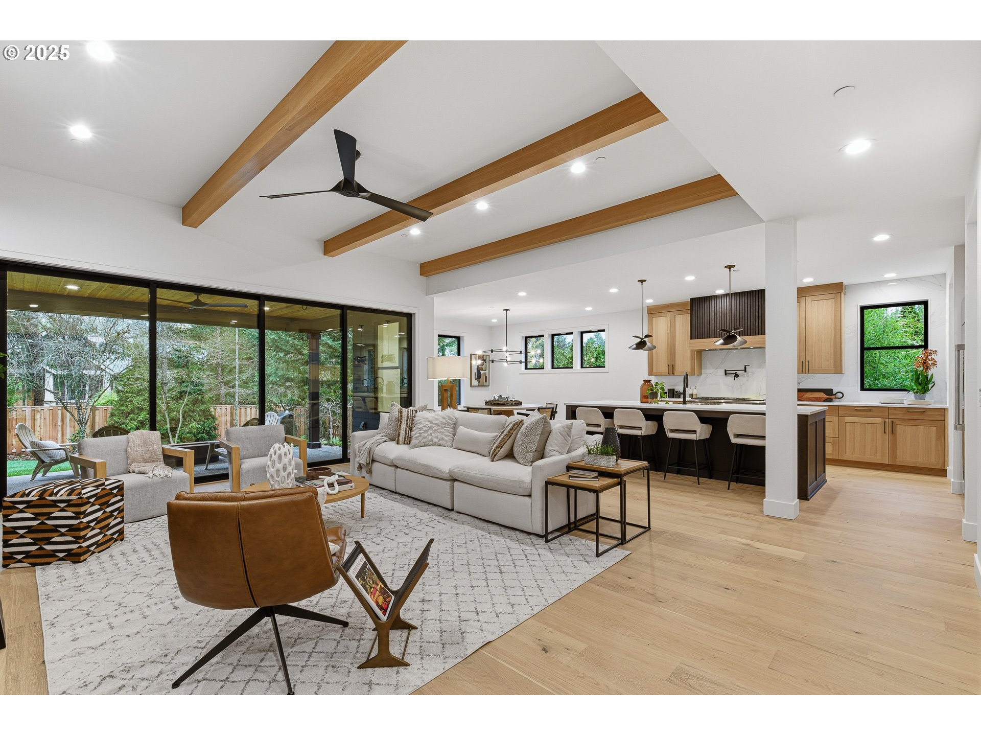 14100 Knaus RD, Lake Oswego, OR, 97034