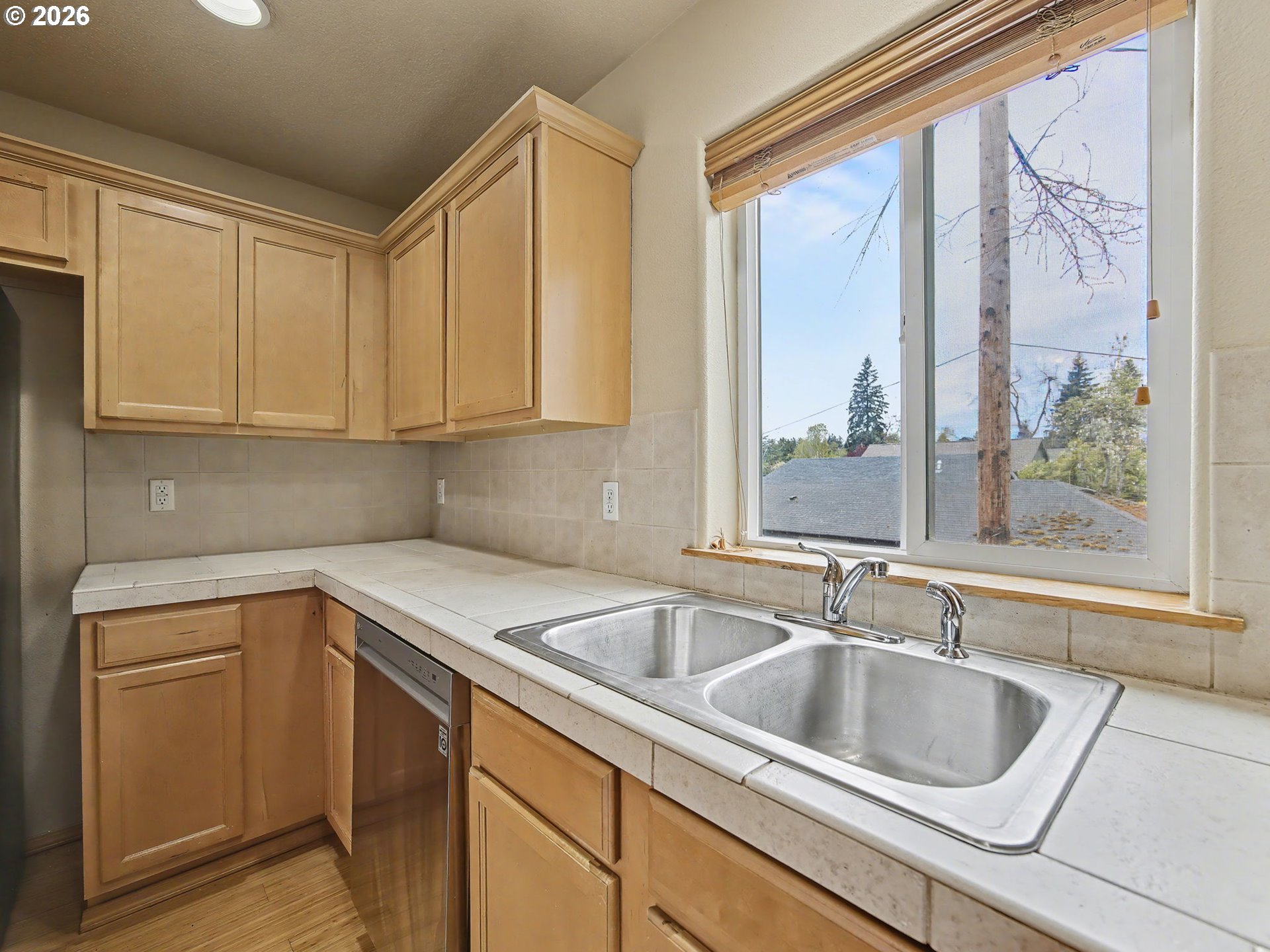 Photo #13: 740931779 Listing: Photo #13