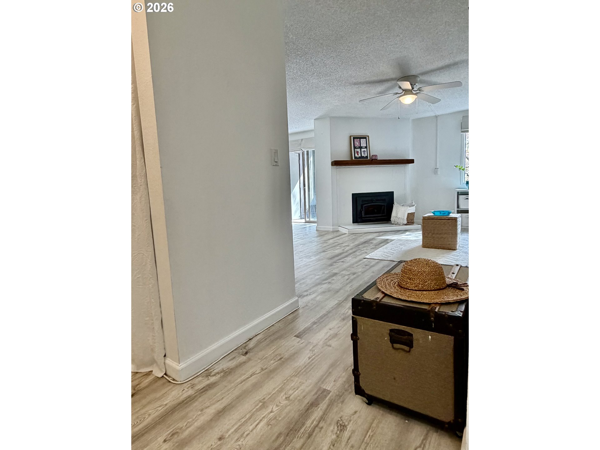 Photo #2: 741772925 Listing: Photo #2