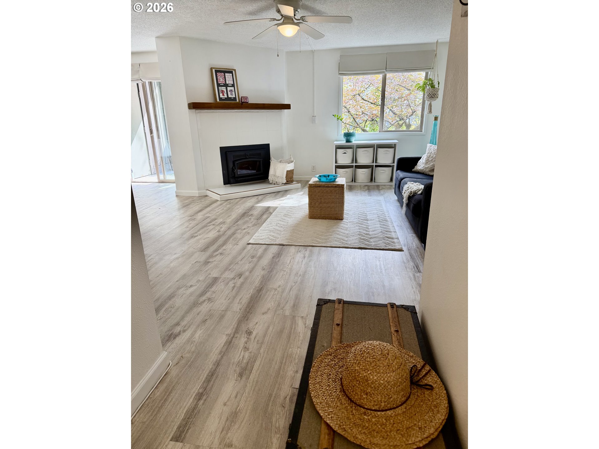 Photo #3: 741772925 Listing: Photo #3