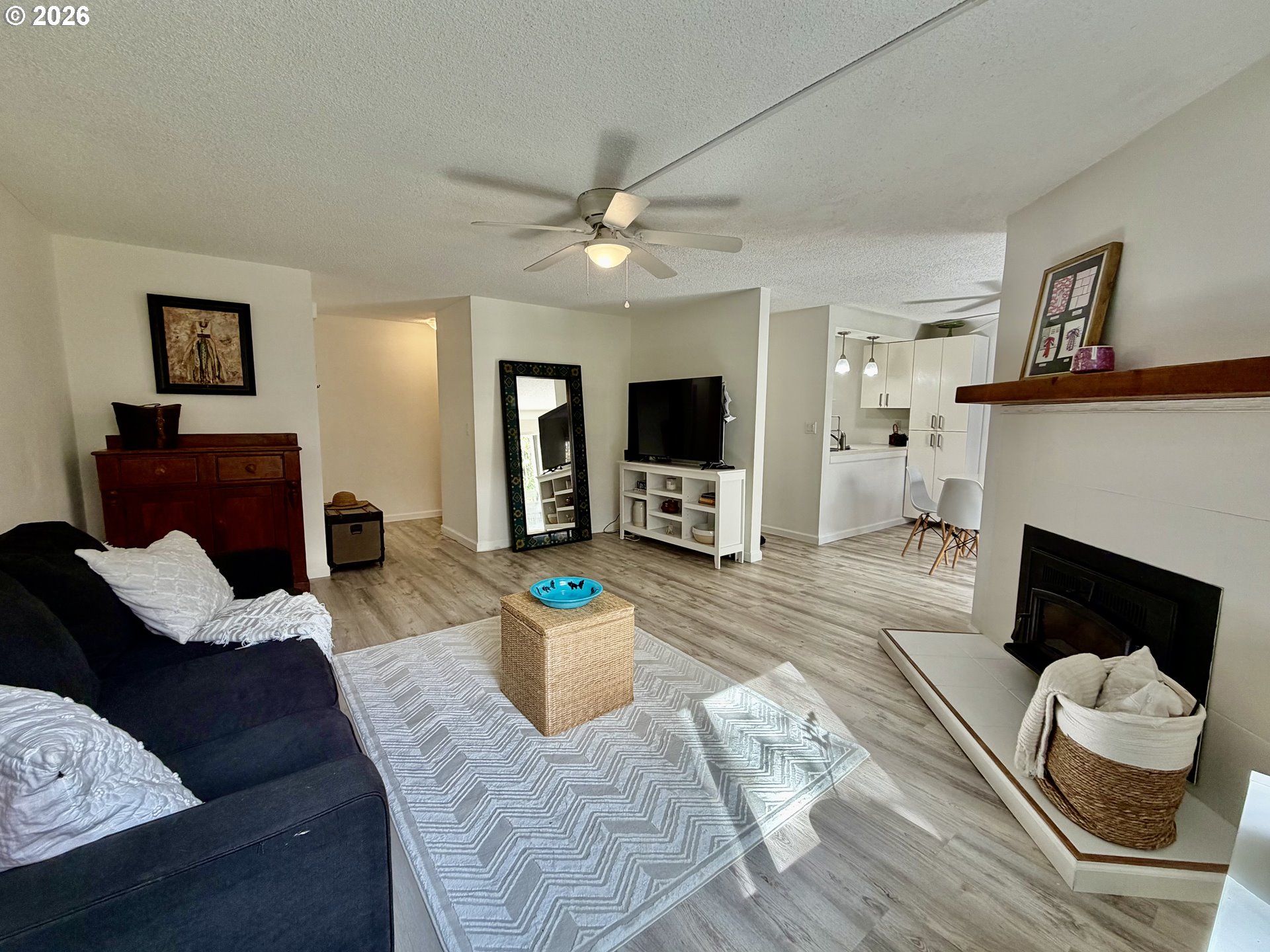 Photo #8: 741772925 Listing: Photo #8