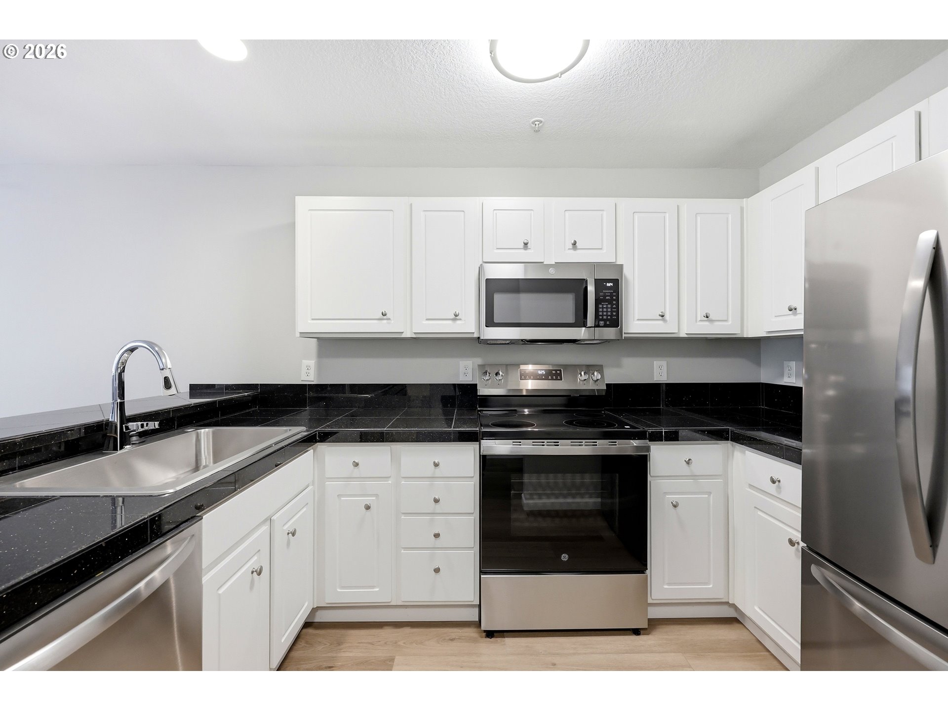 Photo #2: 741976764 Listing: Photo #2