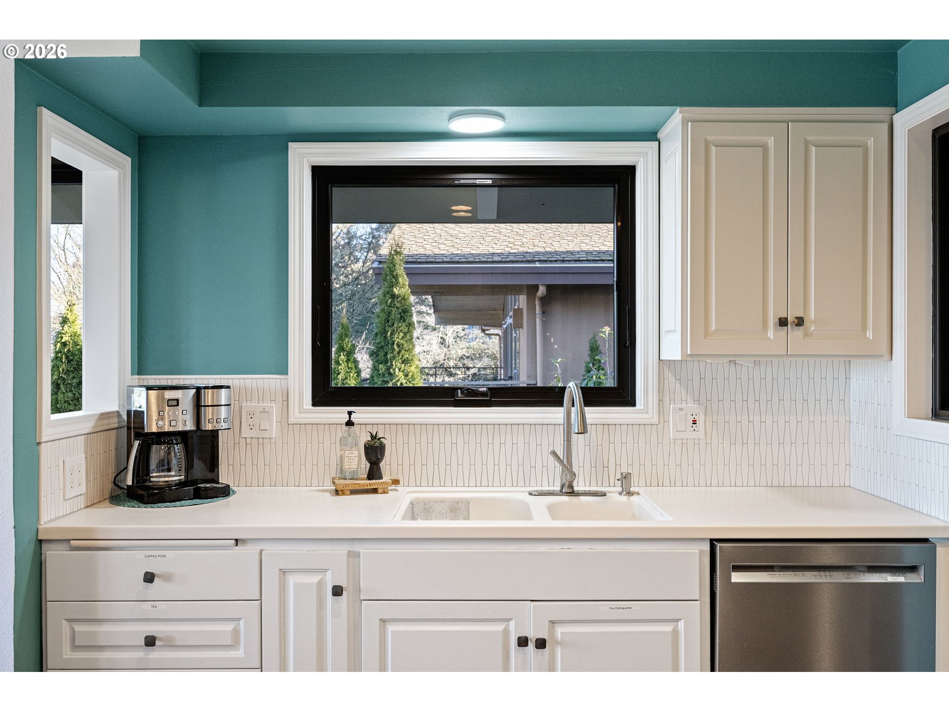 2430 WILSON DR, Eugene, OR, 97405