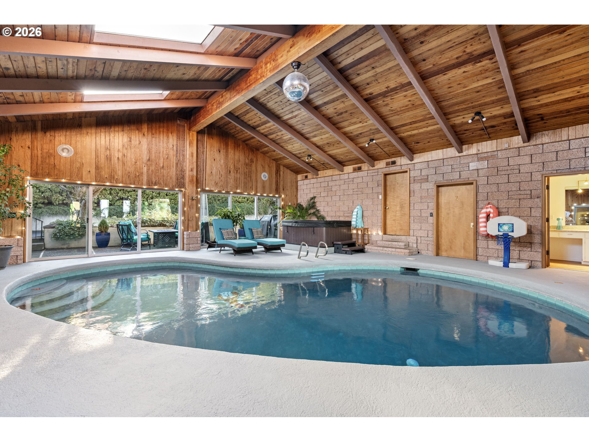 2430 WILSON DR, Eugene, OR, 97405