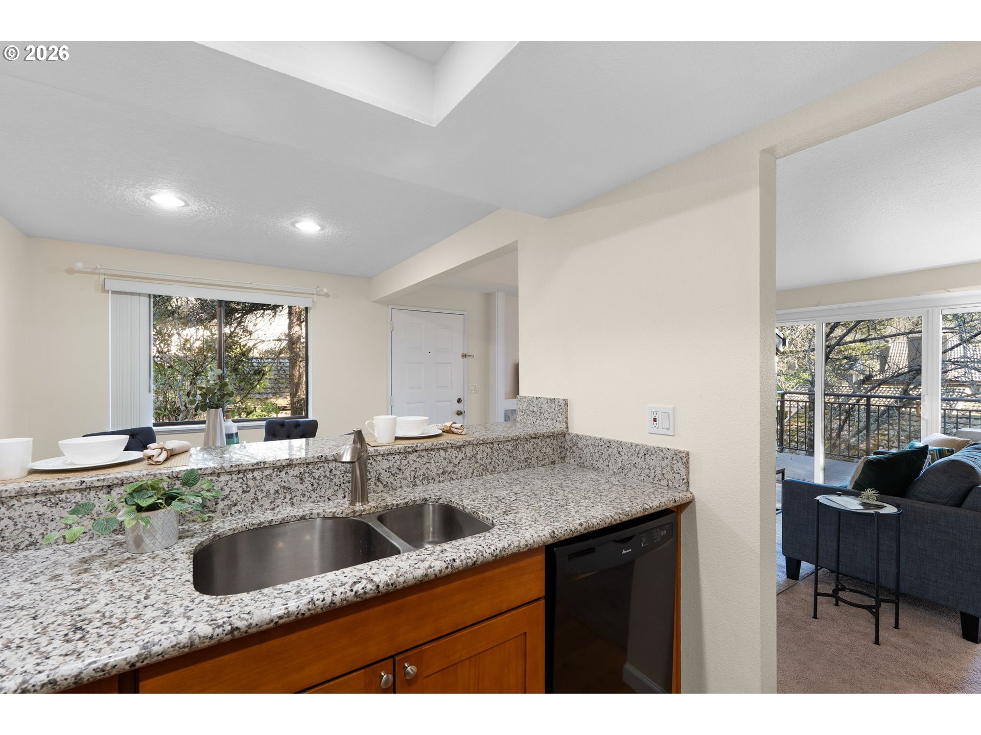 40 CRESTFIELD CT, Lake Oswego, OR, 97035