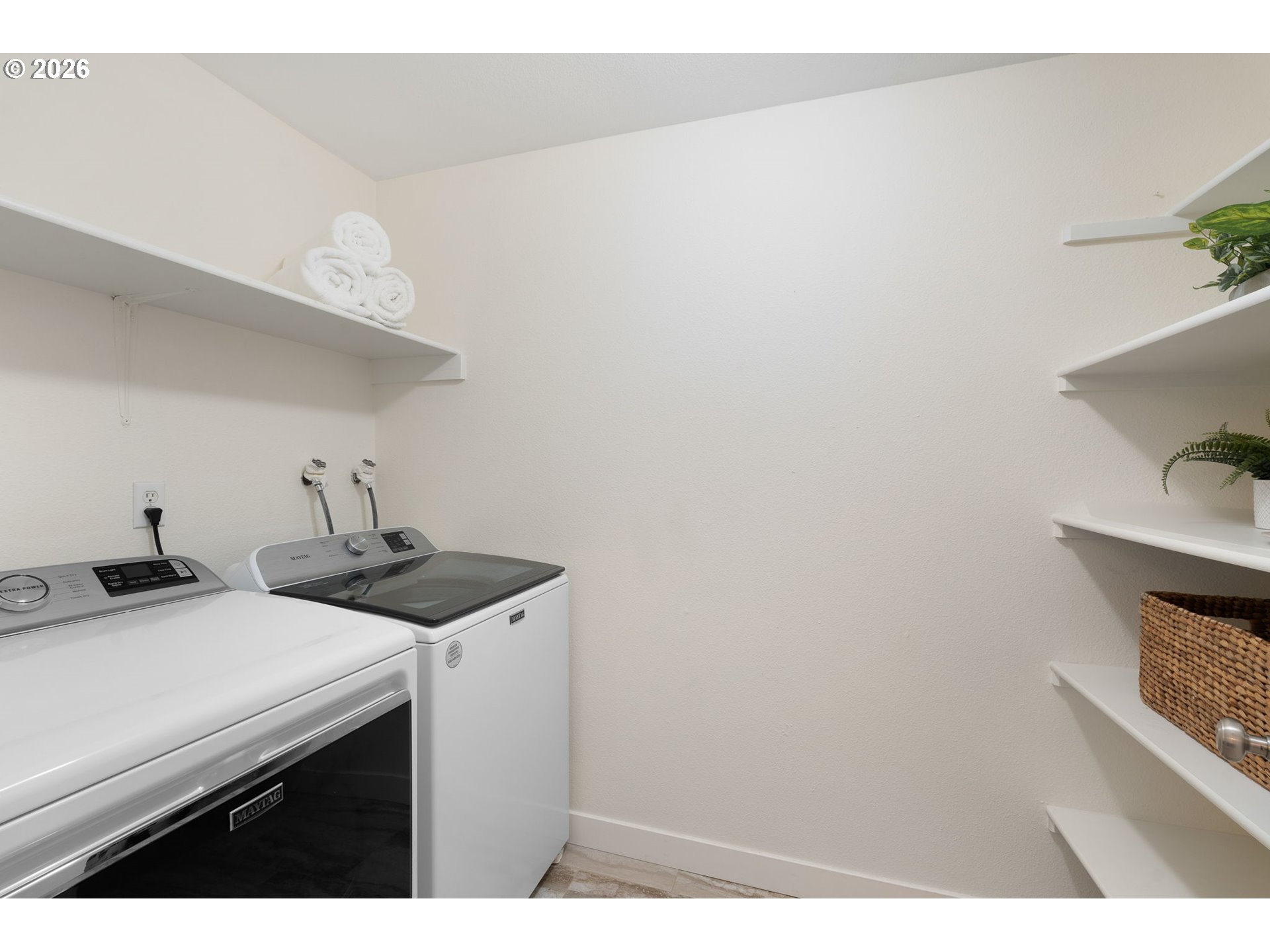 40 CRESTFIELD CT, Lake Oswego, OR, 97035