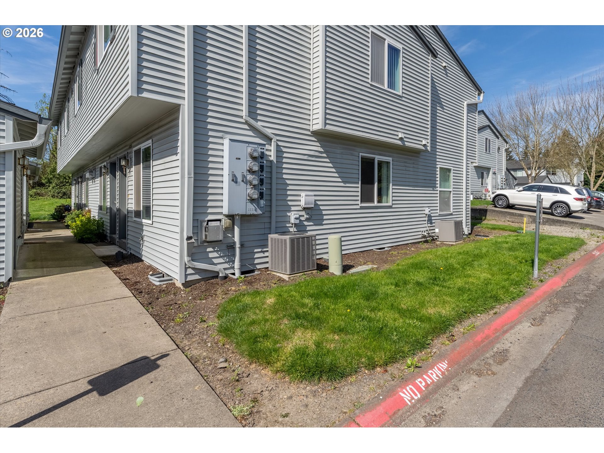 Photo #7: 742762829 Listing: Photo #7