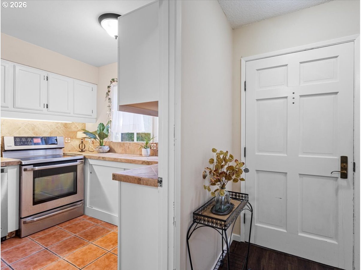 Photo #3: 743171157 Listing: Photo #3