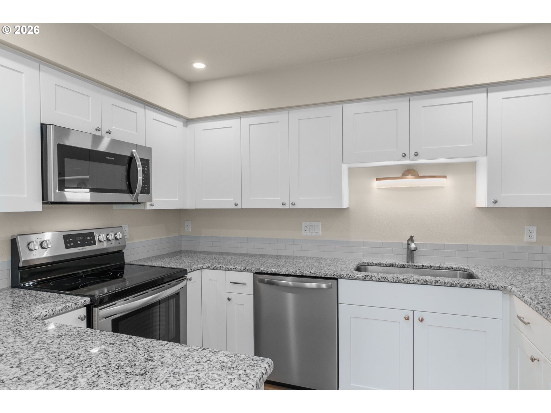 Photo #12: 743770056 Listing: Photo #12