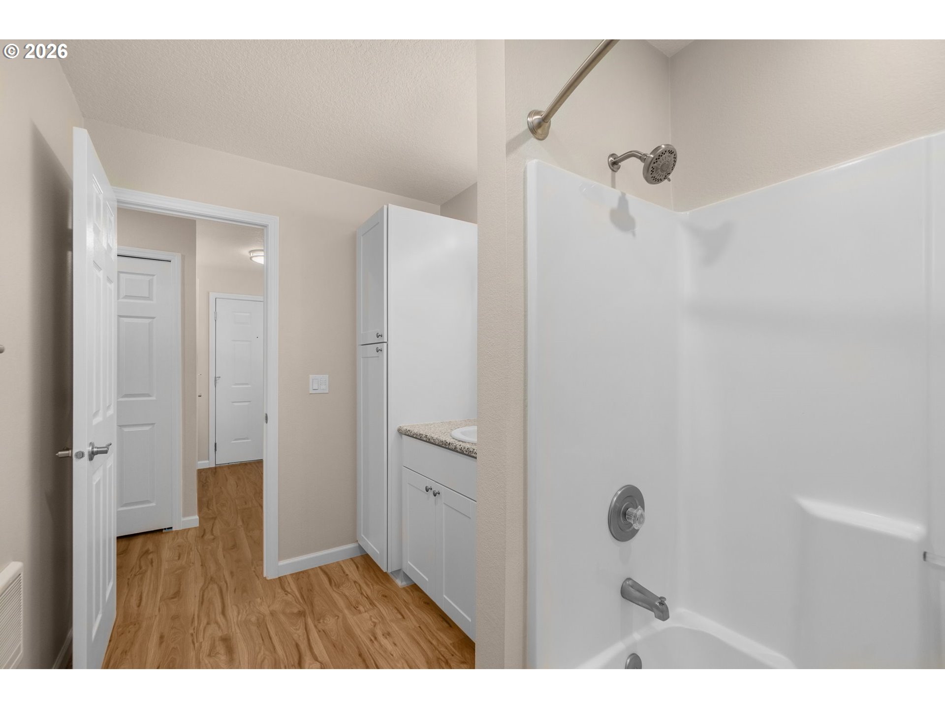 Photo #20: 743770056 Listing: Photo #20