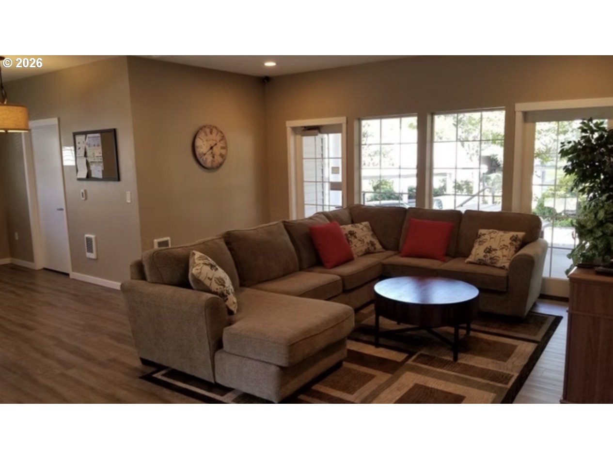 Photo #32: 743770056 Listing: Photo #32