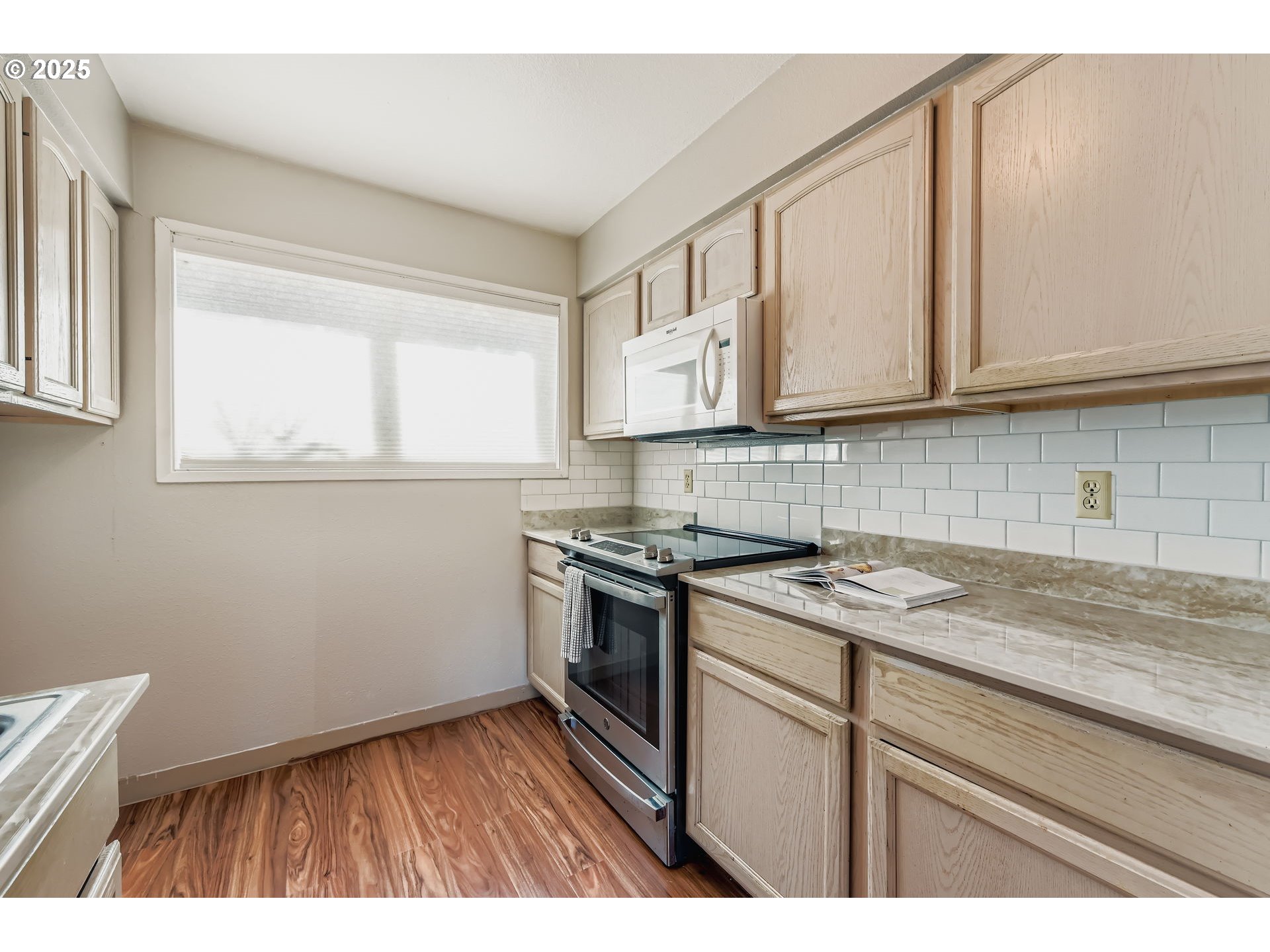 Photo #6: 744734736 Listing: Photo #6
